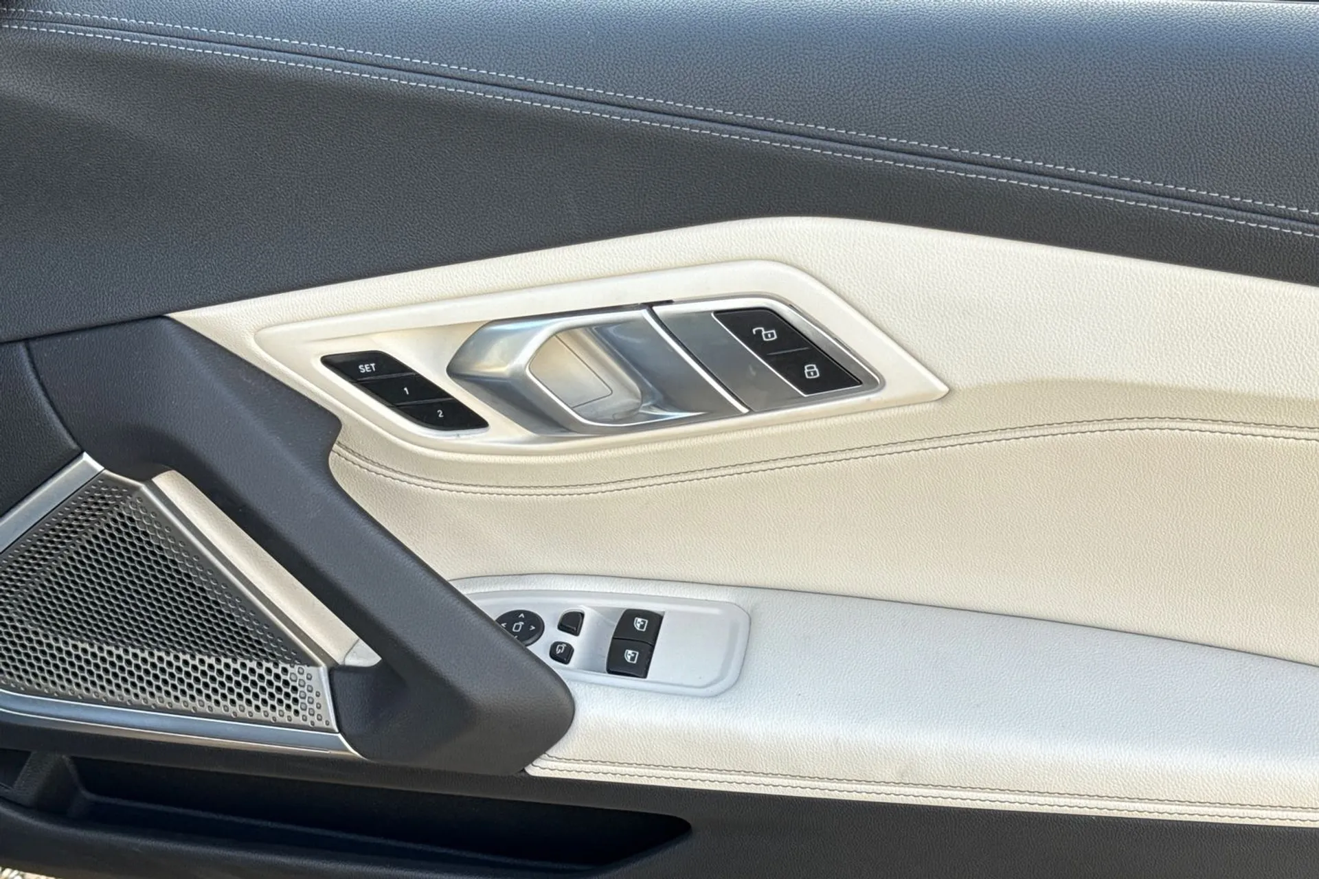 BMW Z4 thumbnail image number 41
