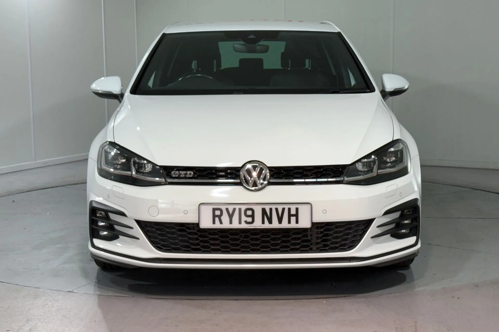 VOLKSWAGEN GOLF thumbnail image number 12
