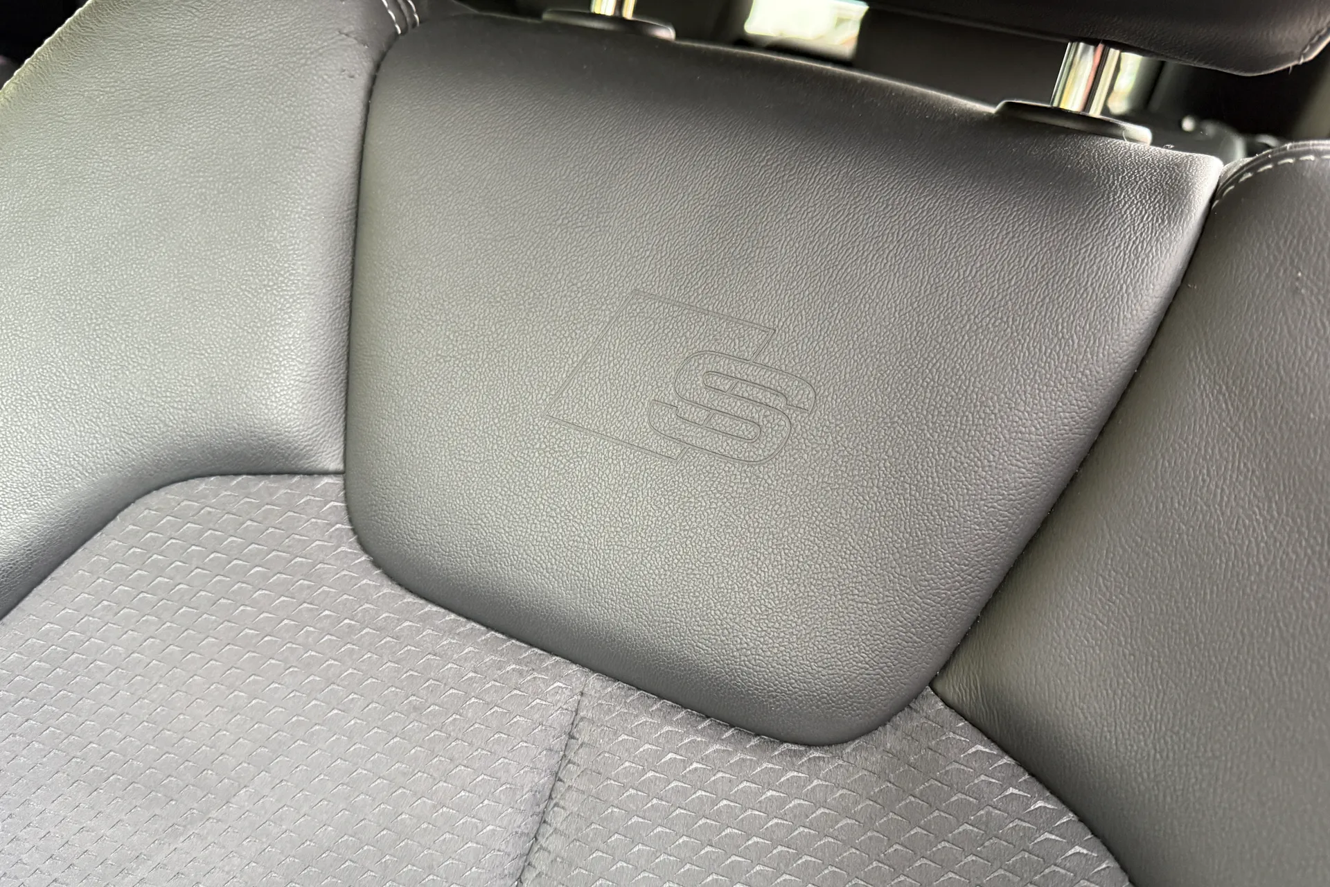 Audi Q5 thumbnail image number 60