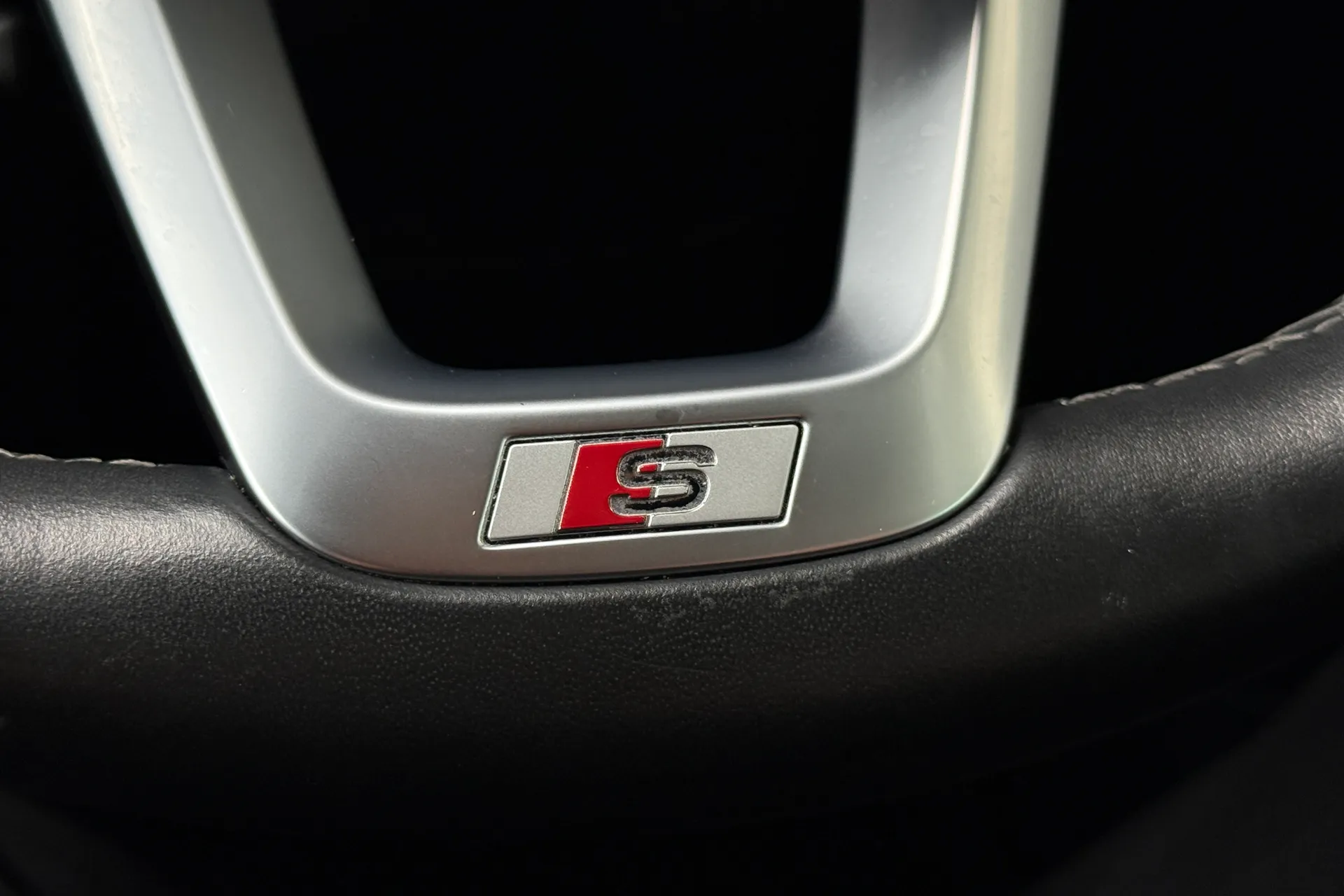 Audi Q5 thumbnail image number 15