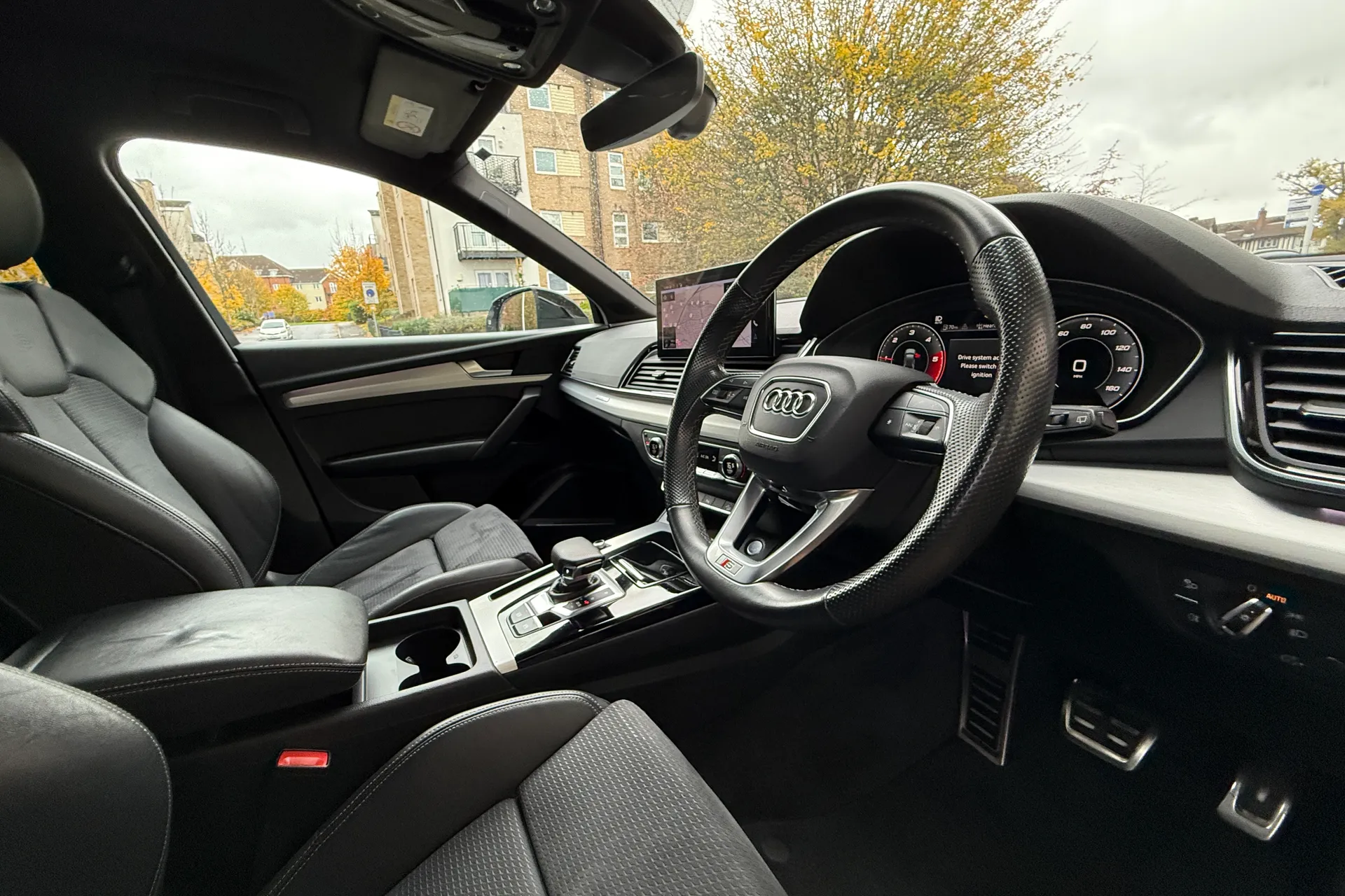 Audi Q5 thumbnail image number 10