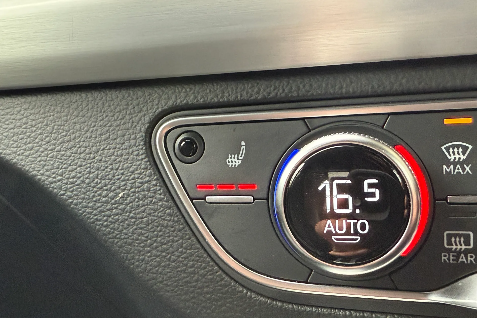 Audi Q5 thumbnail image number 22