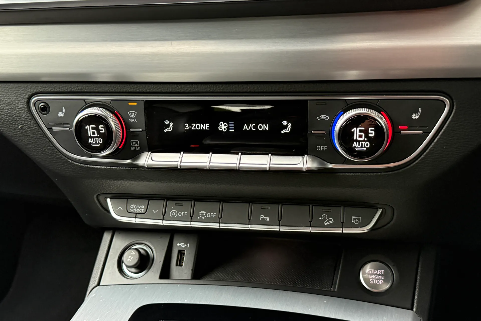 Audi Q5 thumbnail image number 21