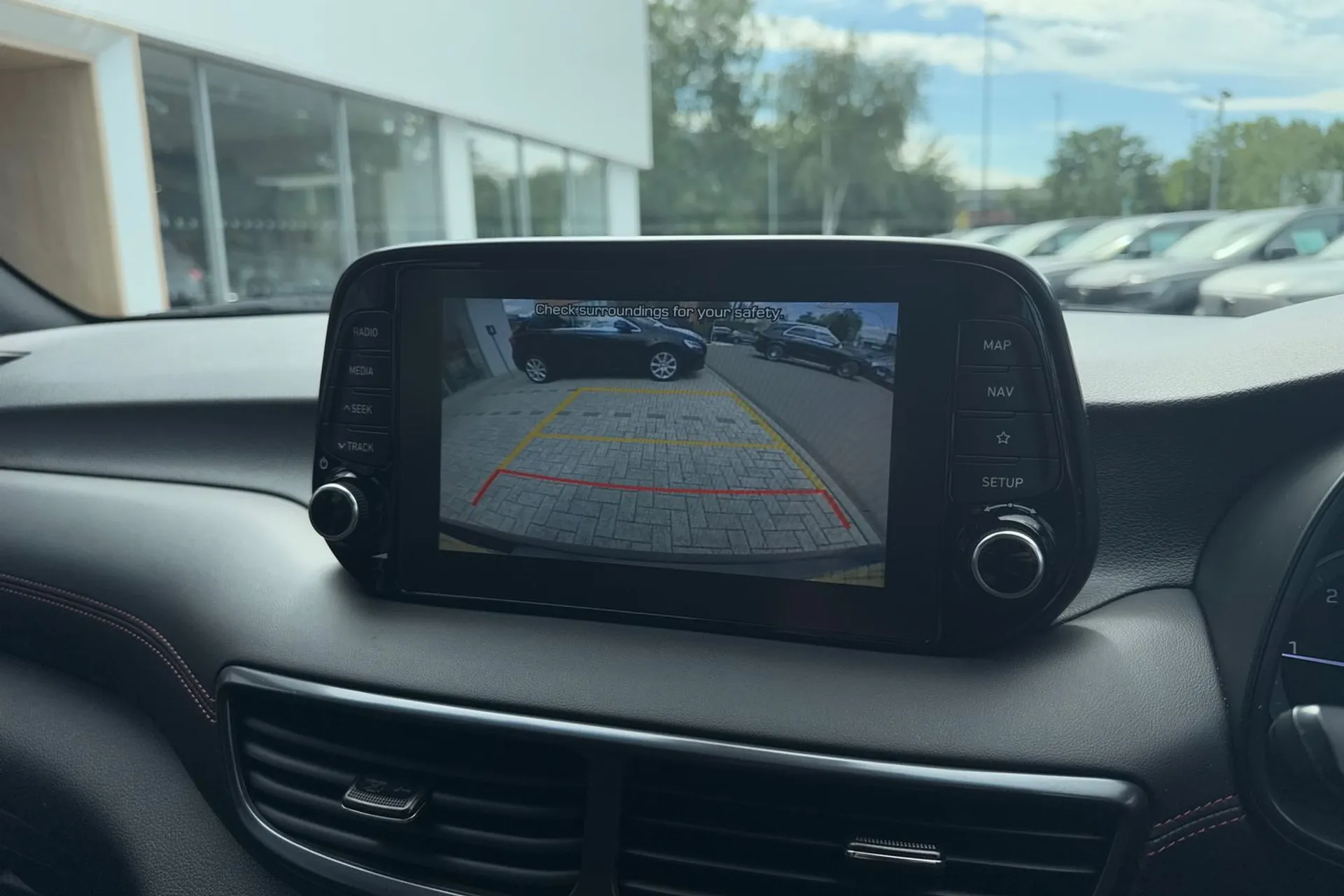 HYUNDAI TUCSON thumbnail image number 4