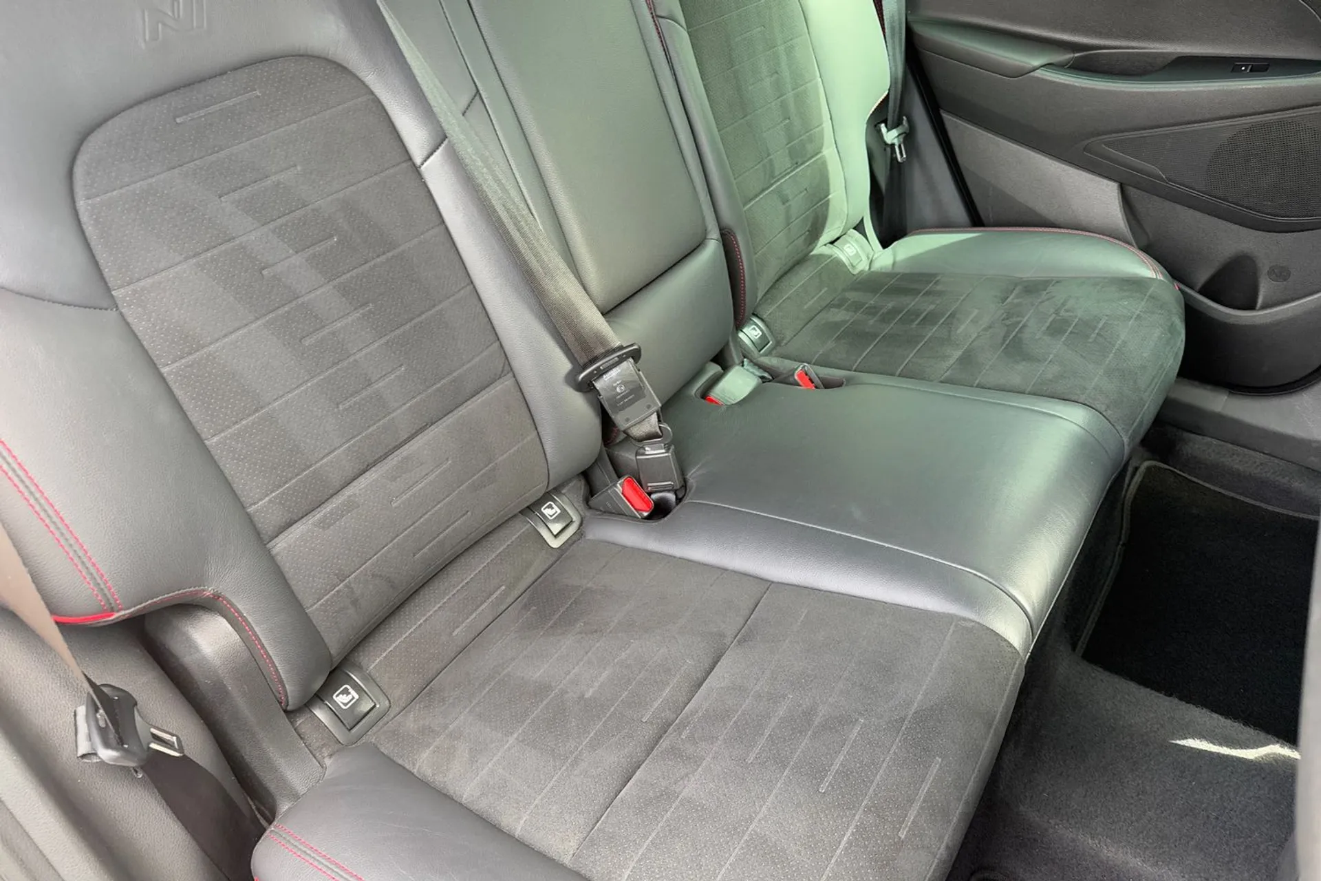 HYUNDAI TUCSON thumbnail image number 24