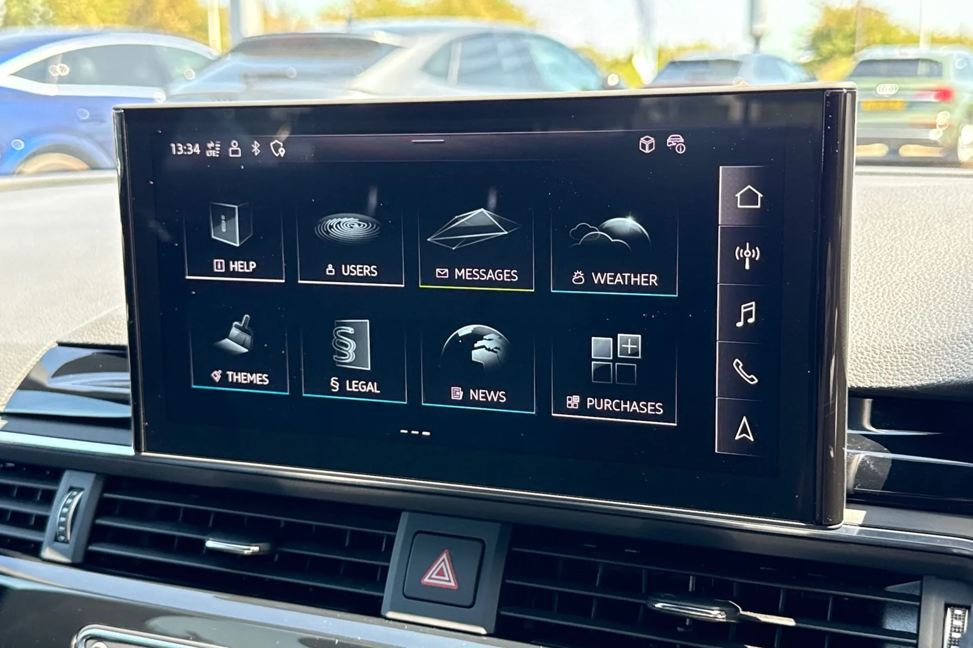 Audi A4 thumbnail image number 29
