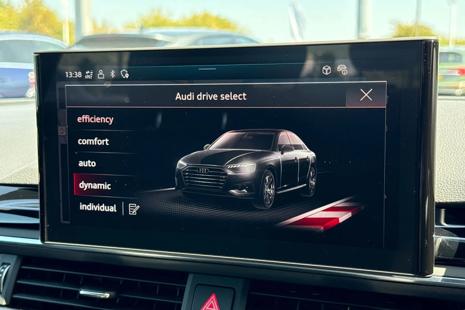 Audi A4 thumbnail image number 33