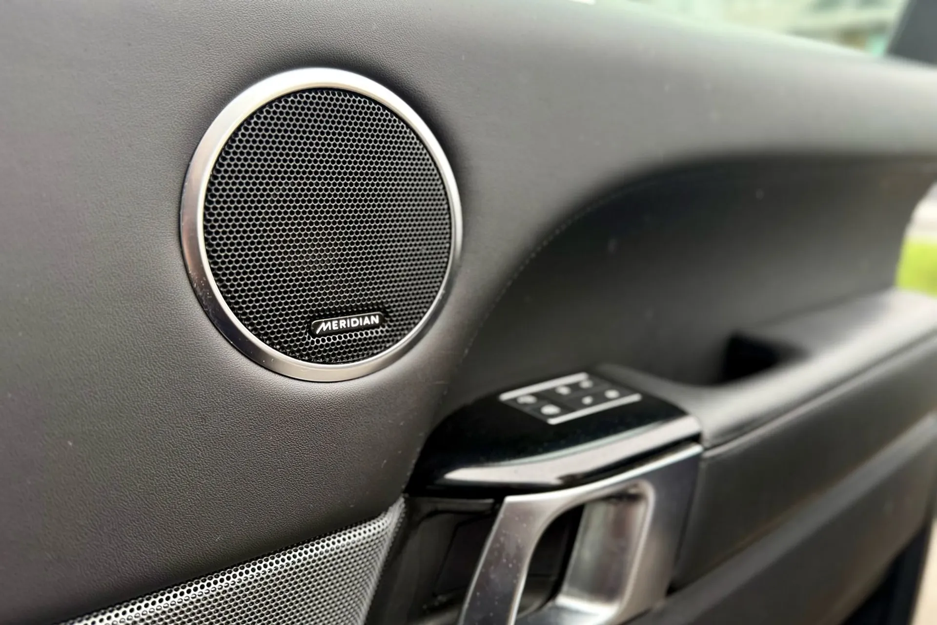 LAND ROVER RANGE ROVER SPORT thumbnail image number 48