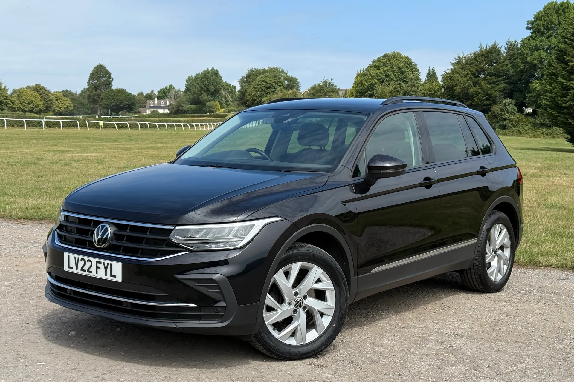 VOLKSWAGEN TIGUAN thumbnail image number 6