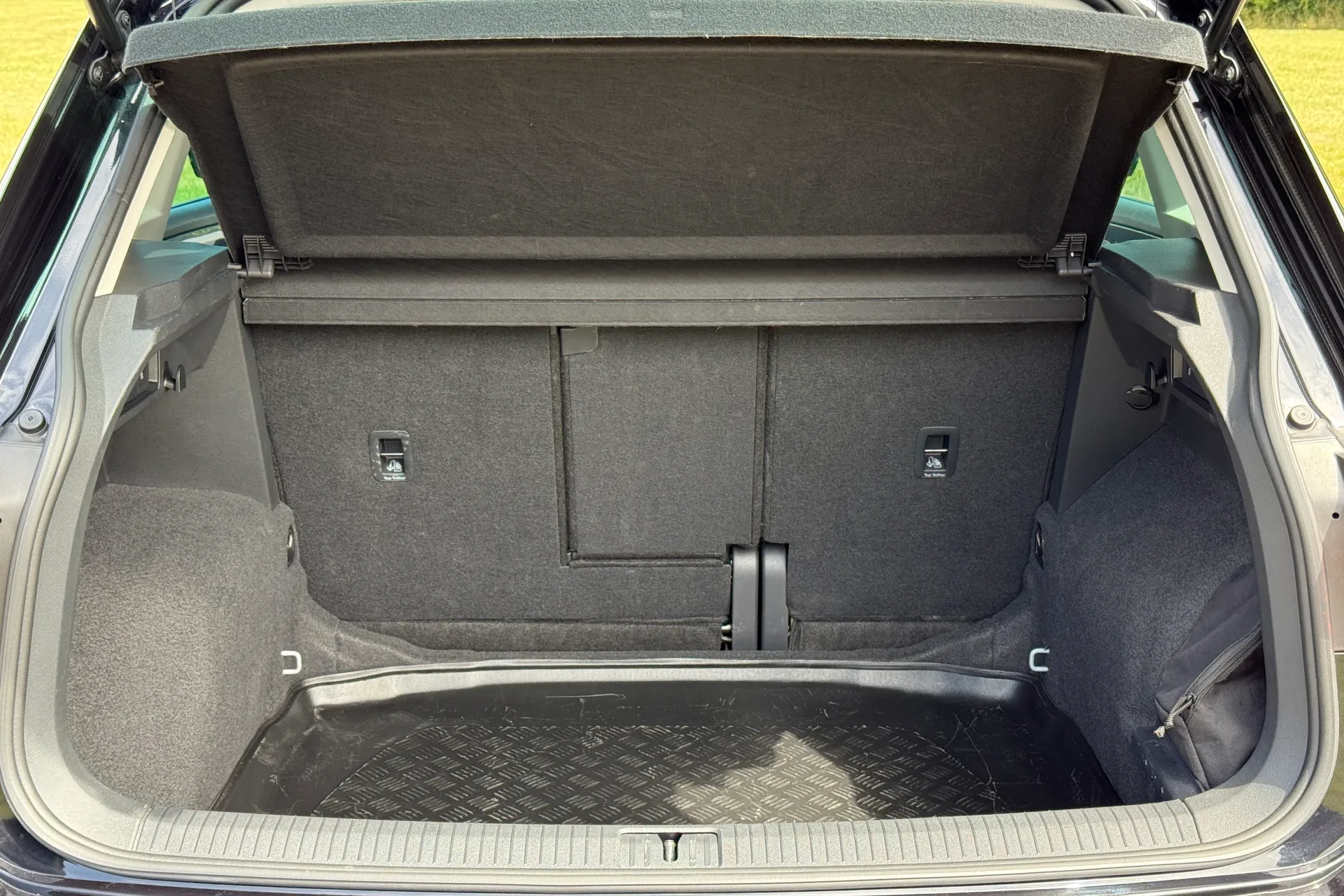 VOLKSWAGEN TIGUAN thumbnail image number 18