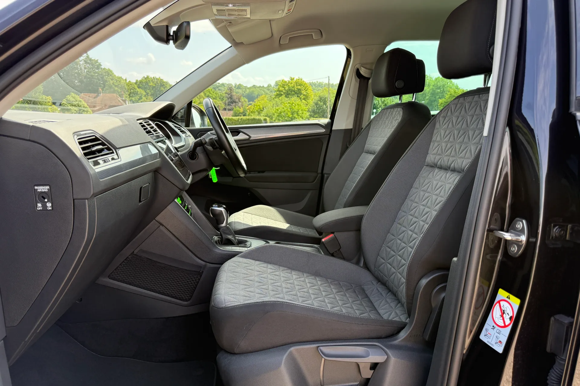 VOLKSWAGEN TIGUAN thumbnail image number 27