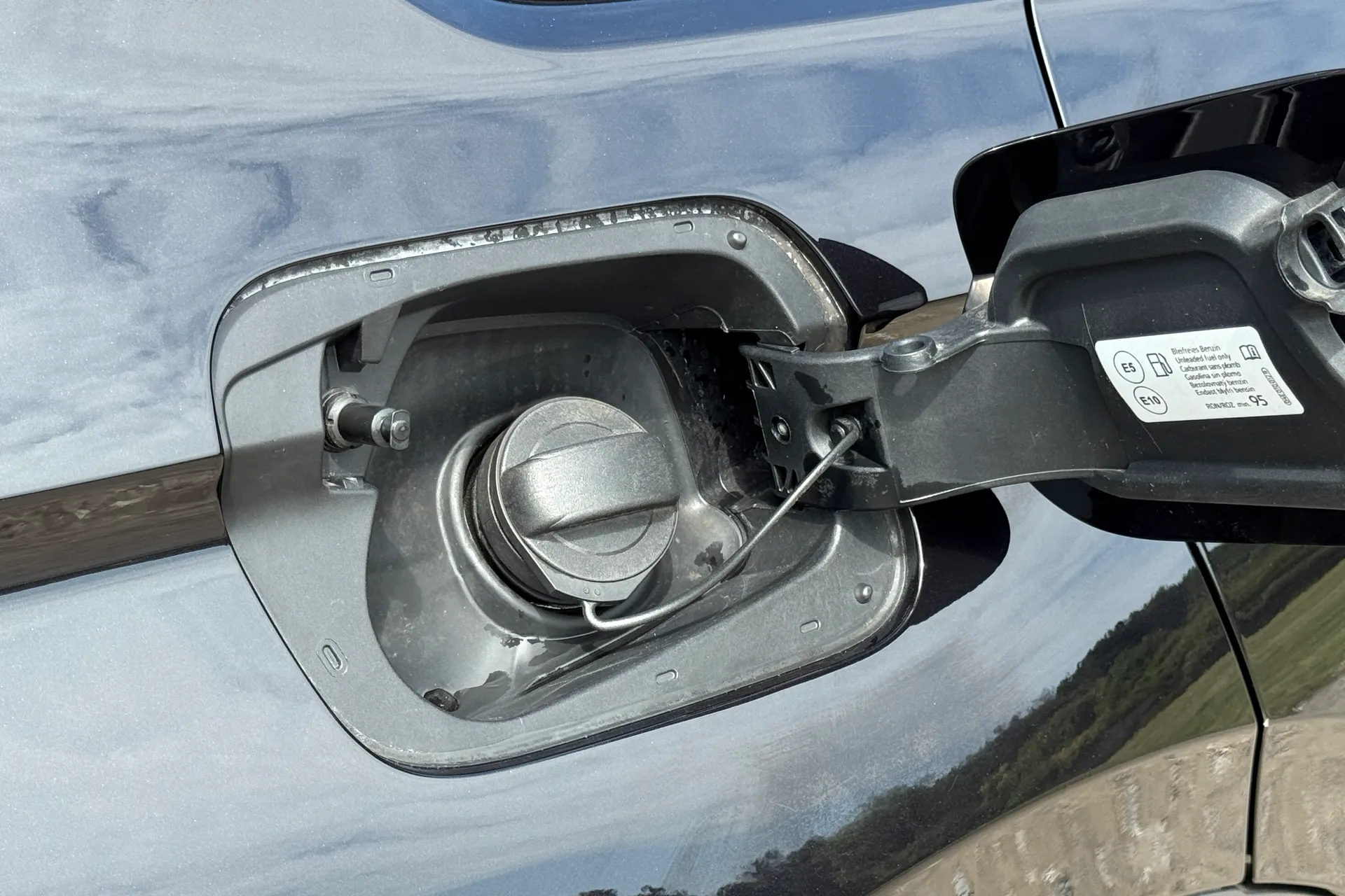 VOLKSWAGEN TIGUAN thumbnail image number 19