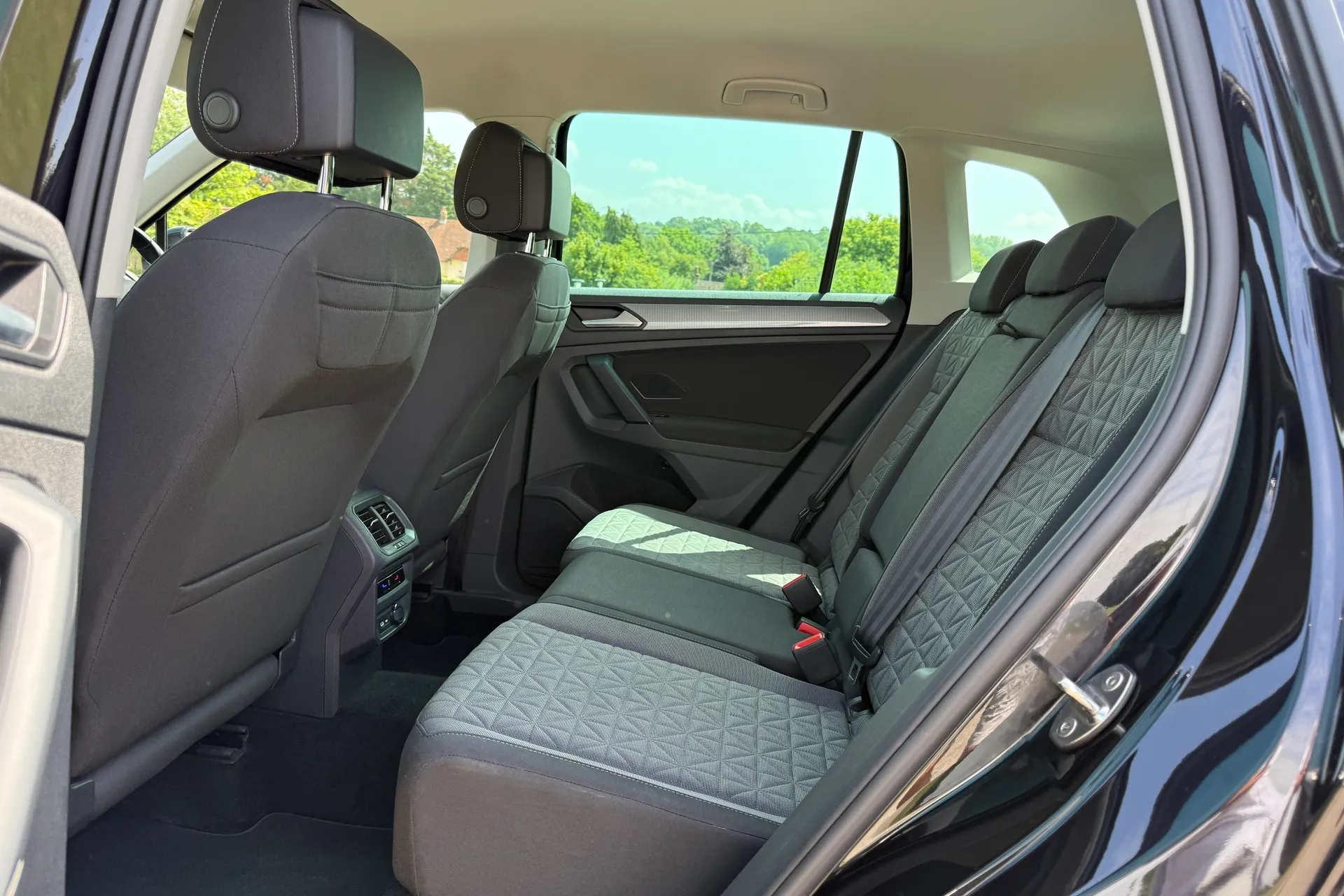 VOLKSWAGEN TIGUAN thumbnail image number 28