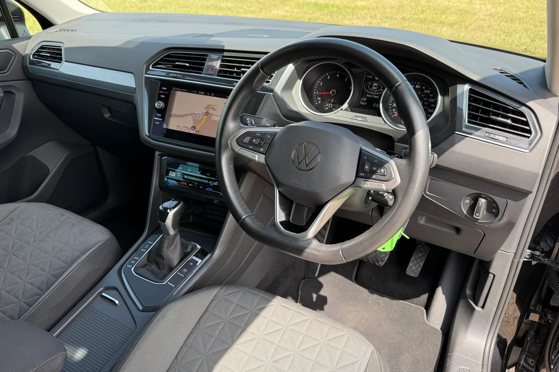 VOLKSWAGEN TIGUAN thumbnail image number 25