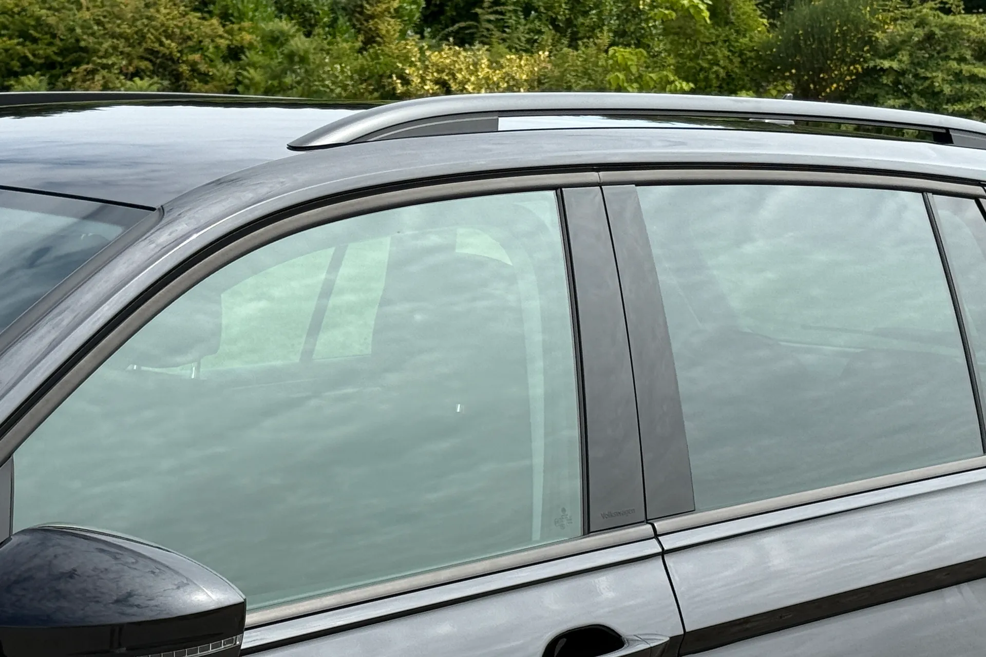 VOLKSWAGEN TIGUAN thumbnail image number 8