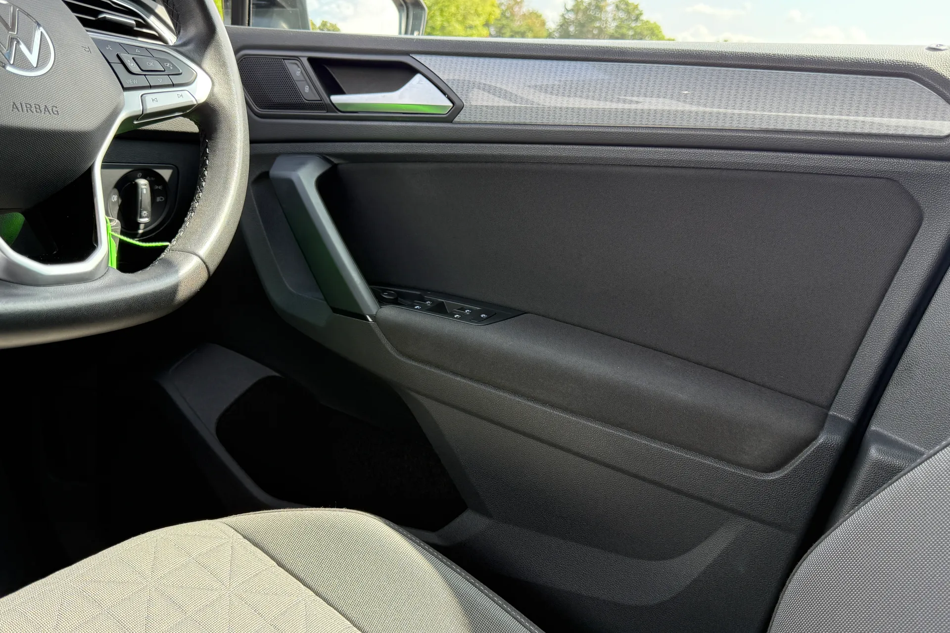 VOLKSWAGEN TIGUAN thumbnail image number 33