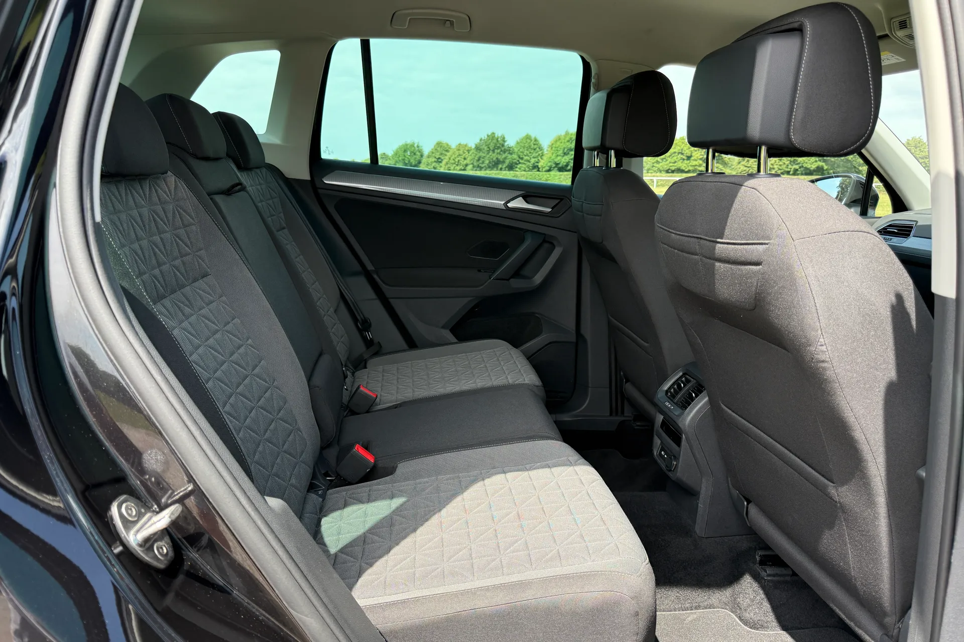 VOLKSWAGEN TIGUAN thumbnail image number 20