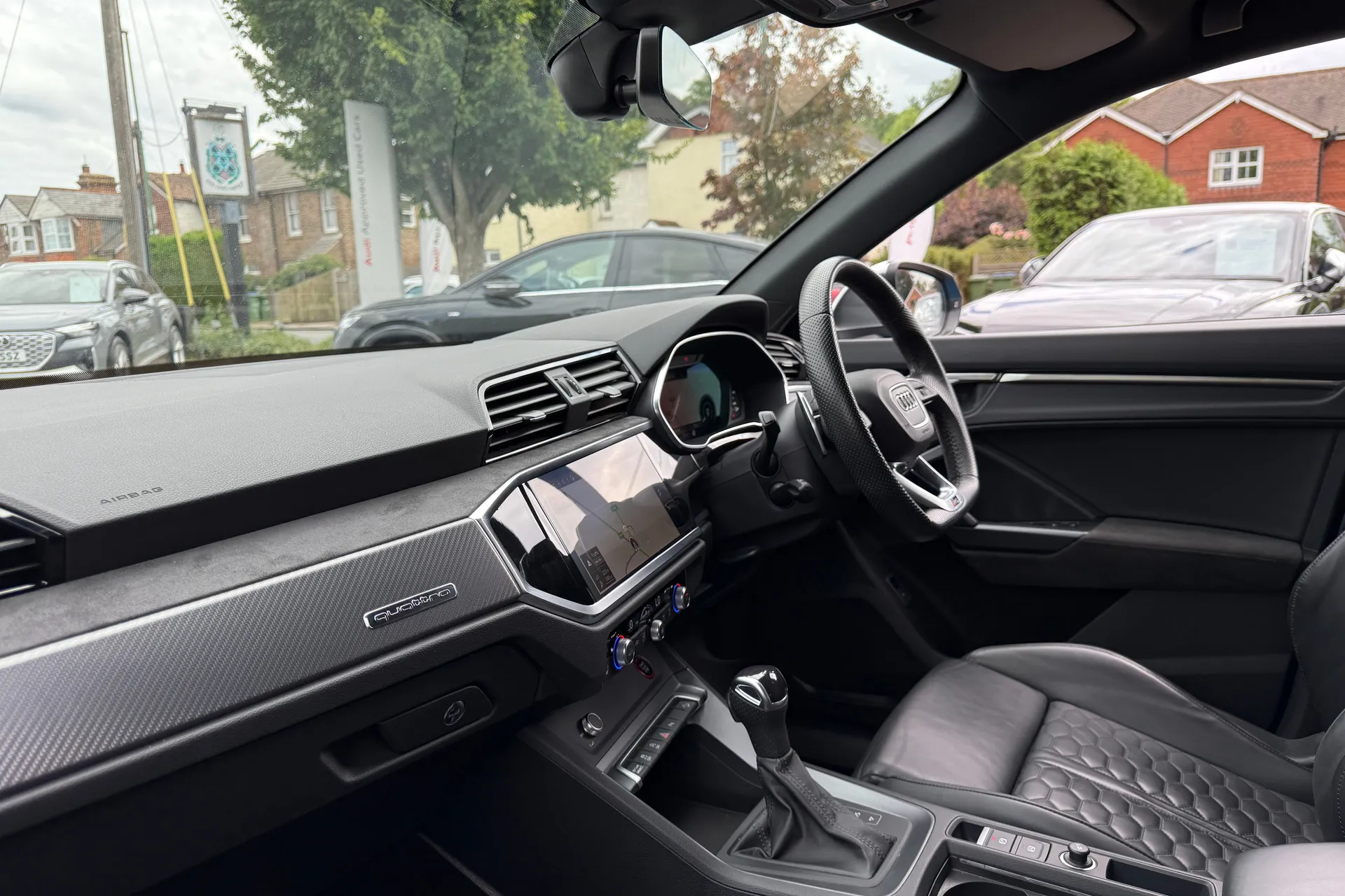 Audi RS Q3 thumbnail image number 25