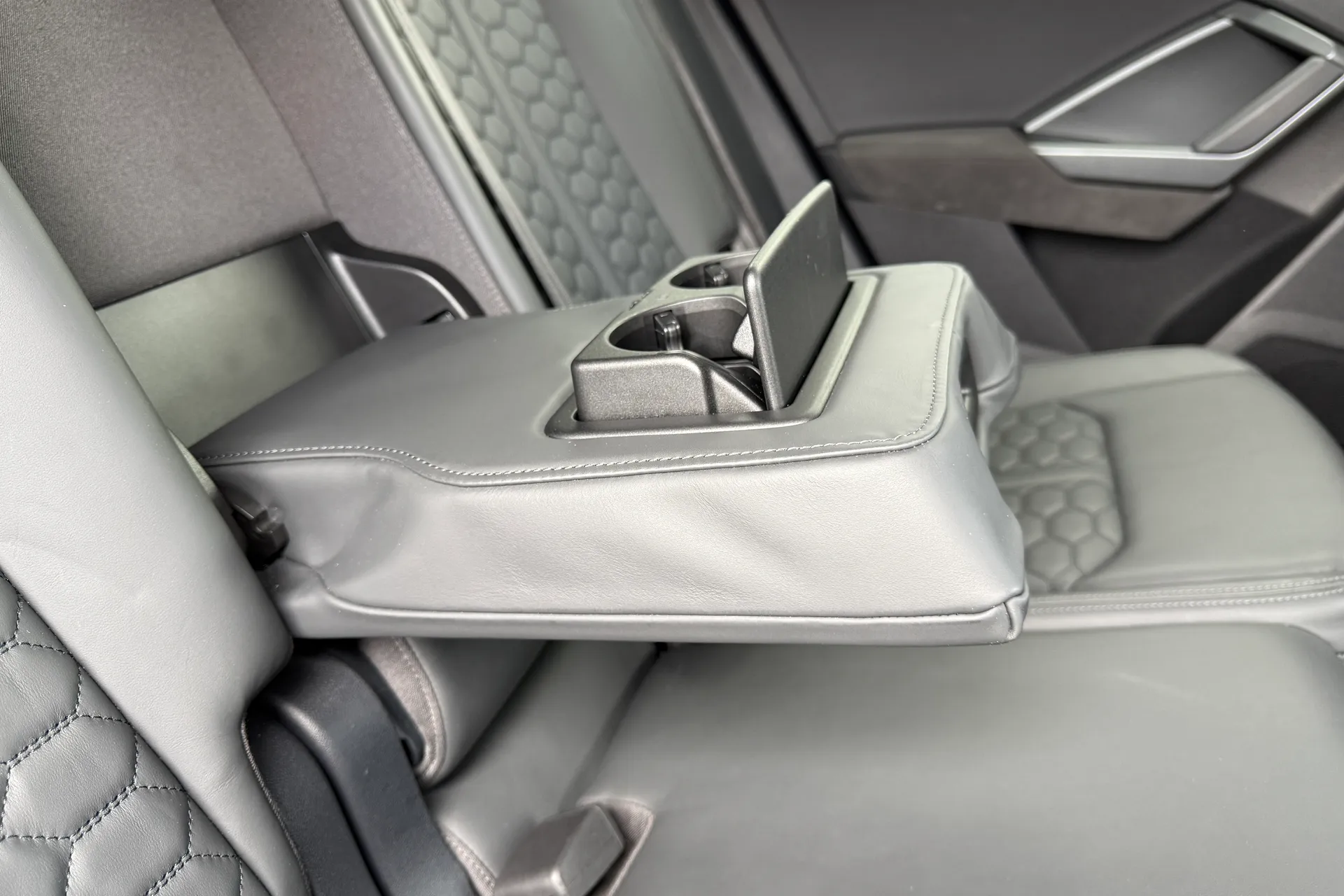 Audi RS Q3 thumbnail image number 43