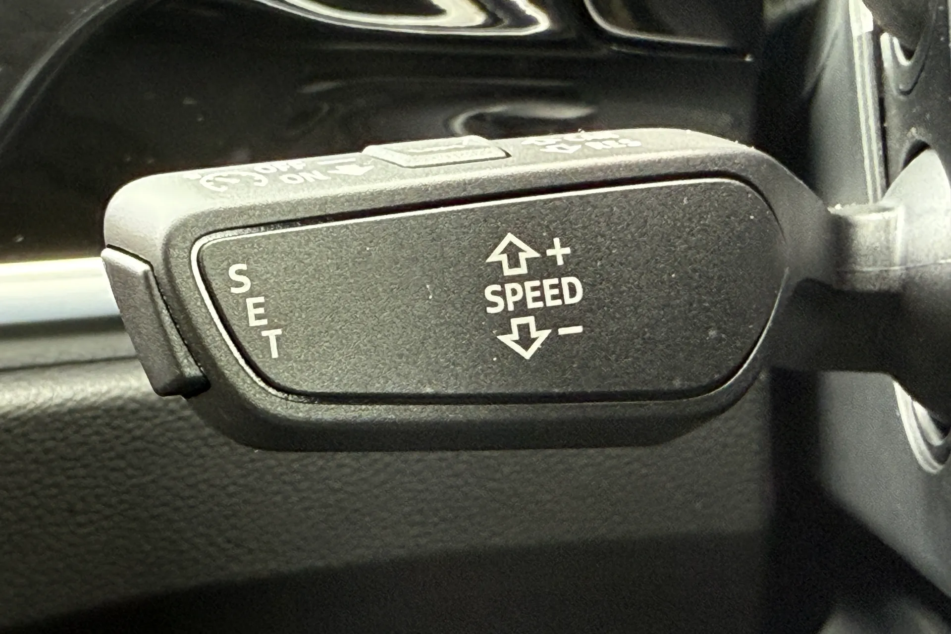 Audi RS Q3 thumbnail image number 14