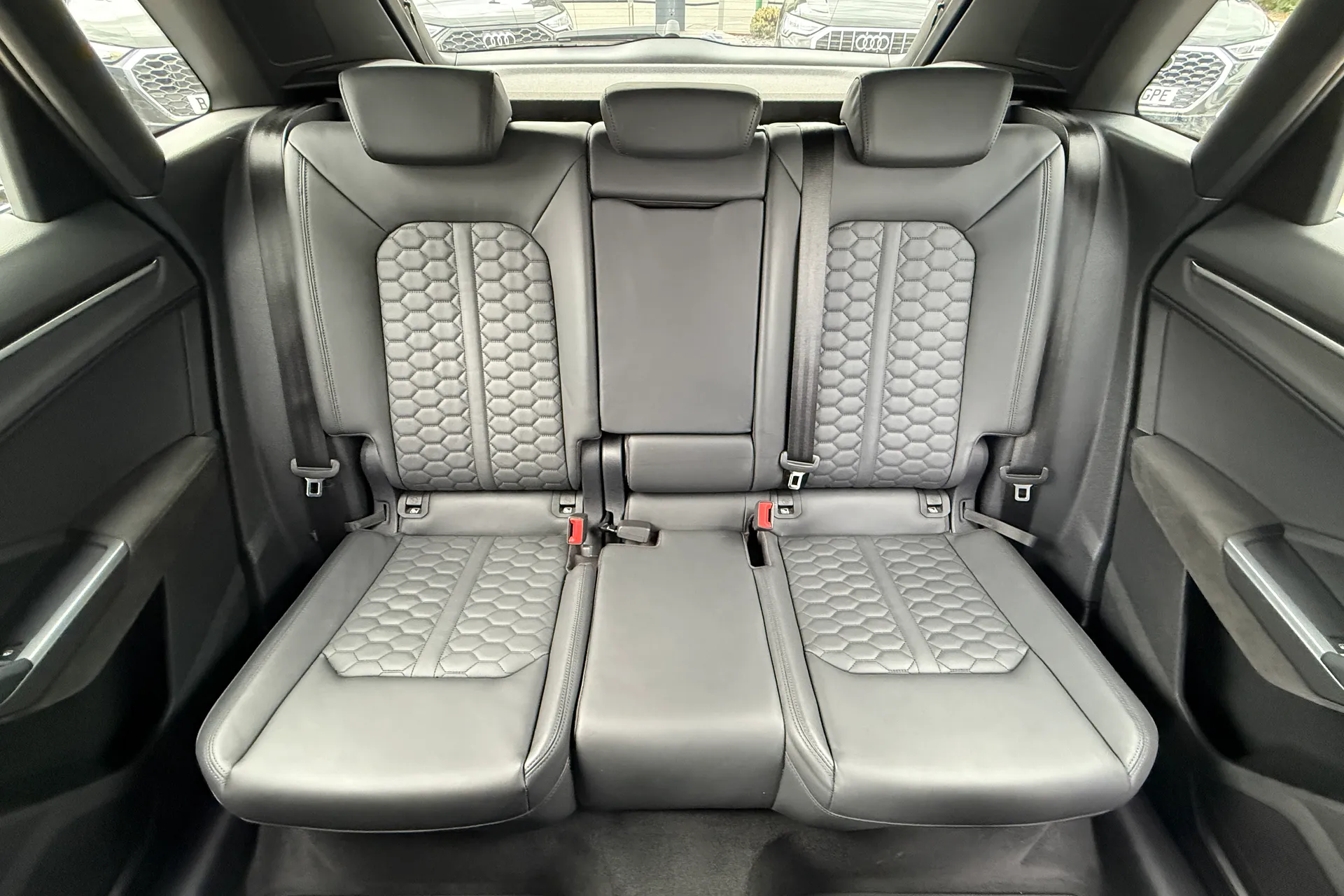 Audi RS Q3 thumbnail image number 35