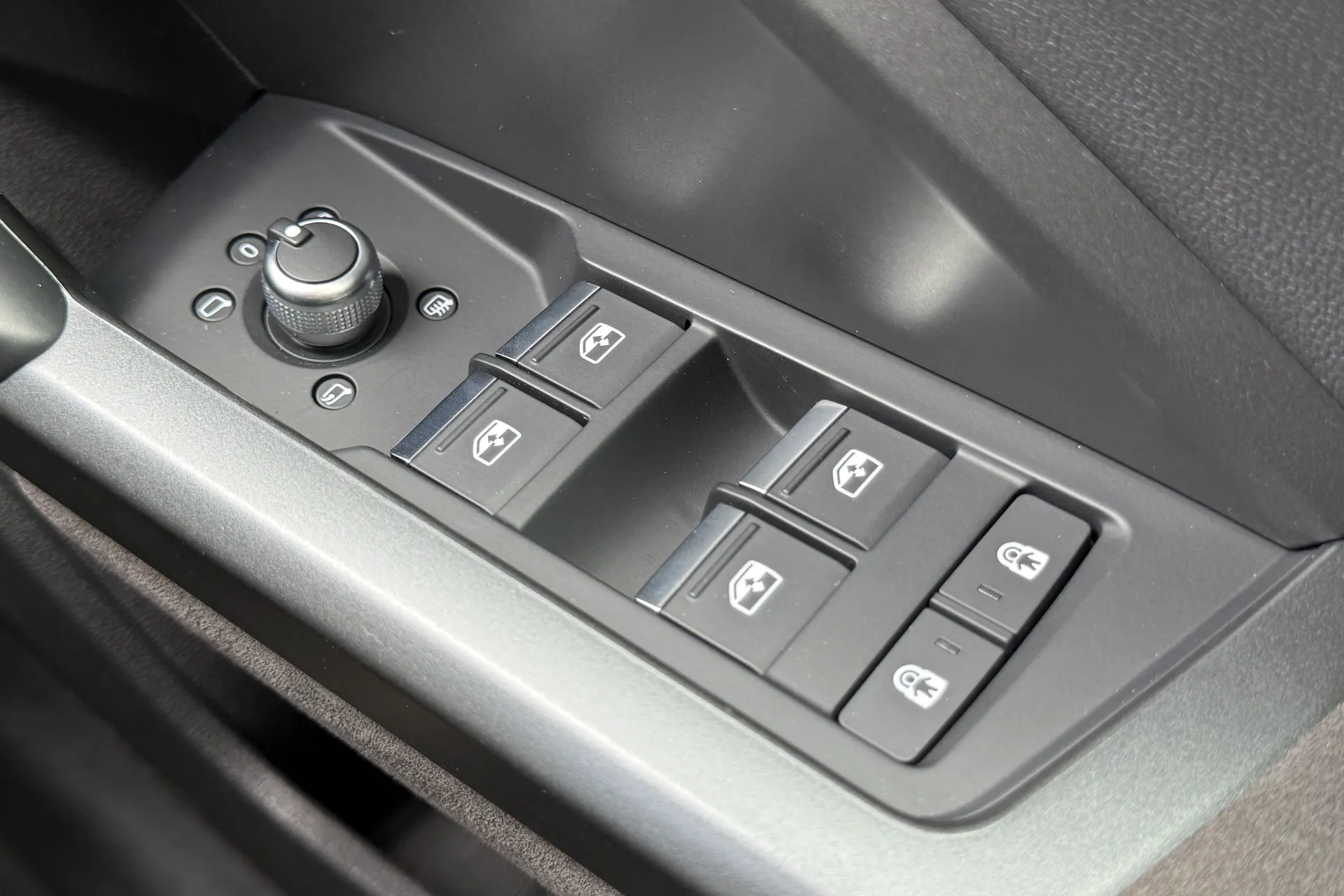 Audi RS Q3 thumbnail image number 16