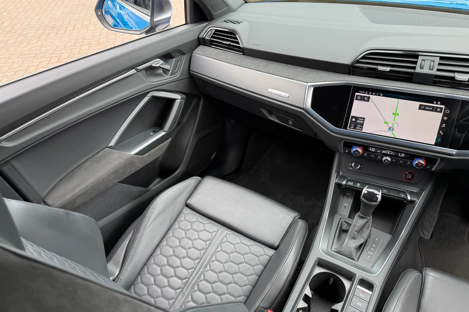 Audi RS Q3 thumbnail image number 36