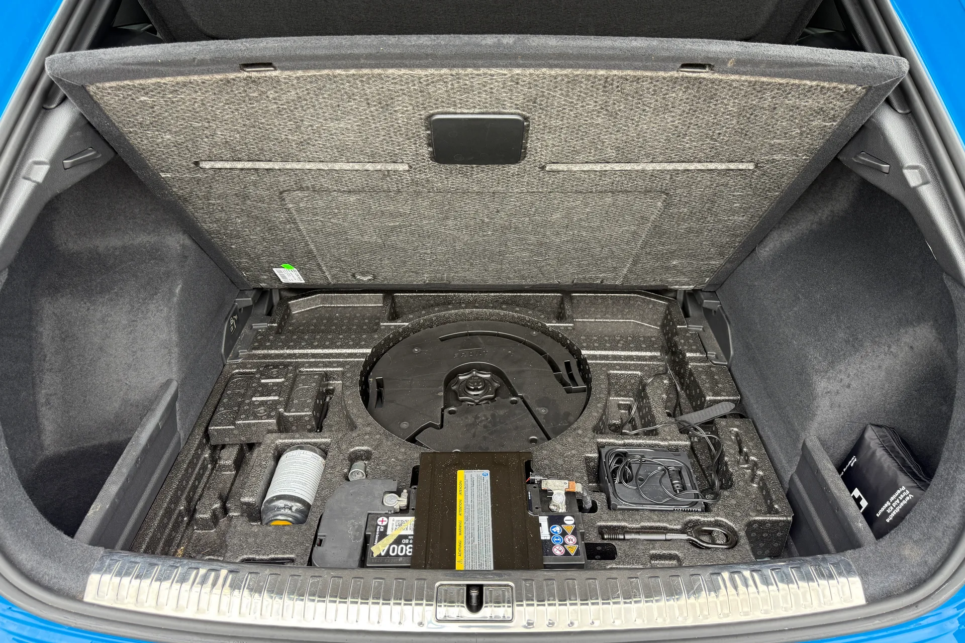 Audi RS Q3 thumbnail image number 32