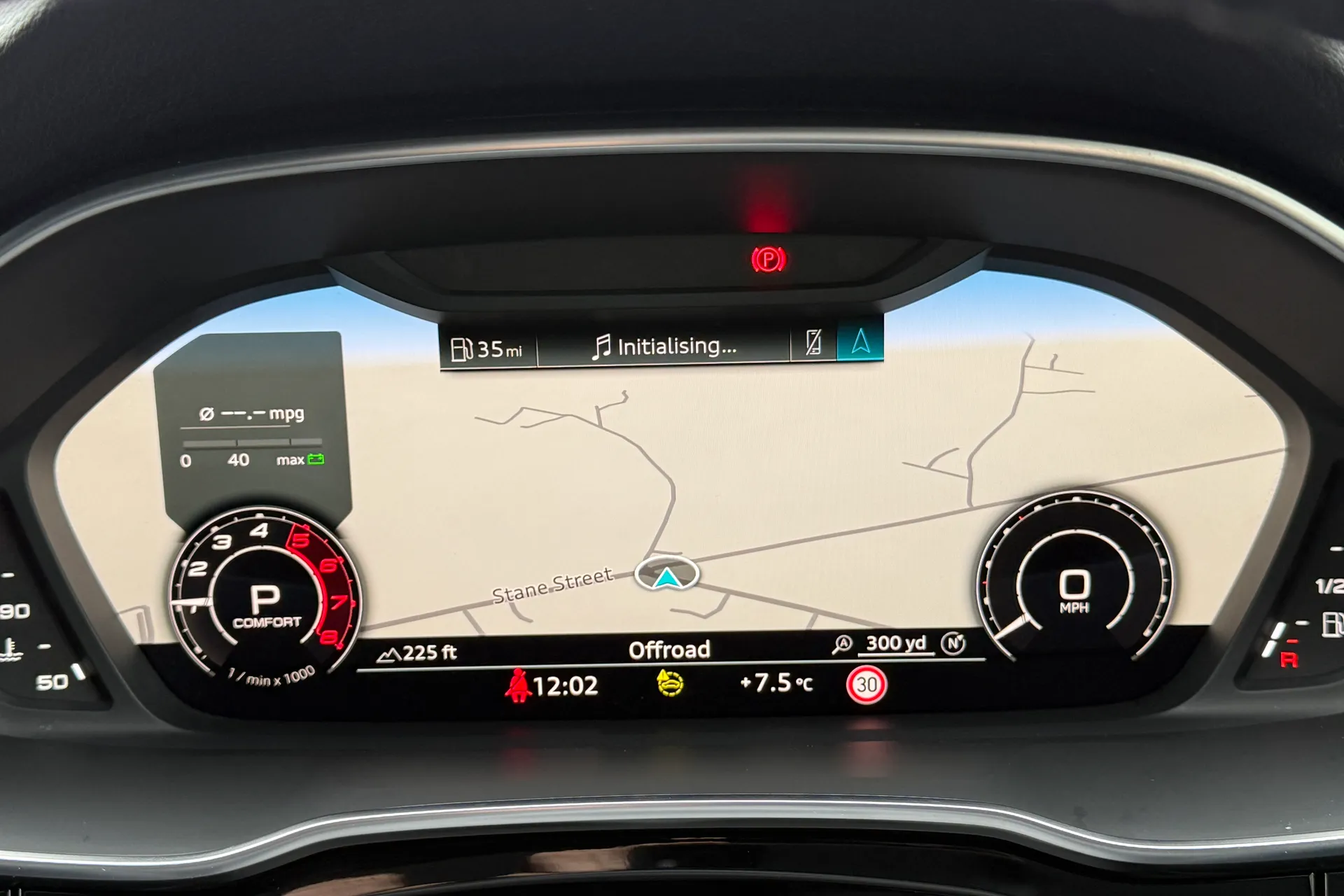 Audi RS Q3 thumbnail image number 12