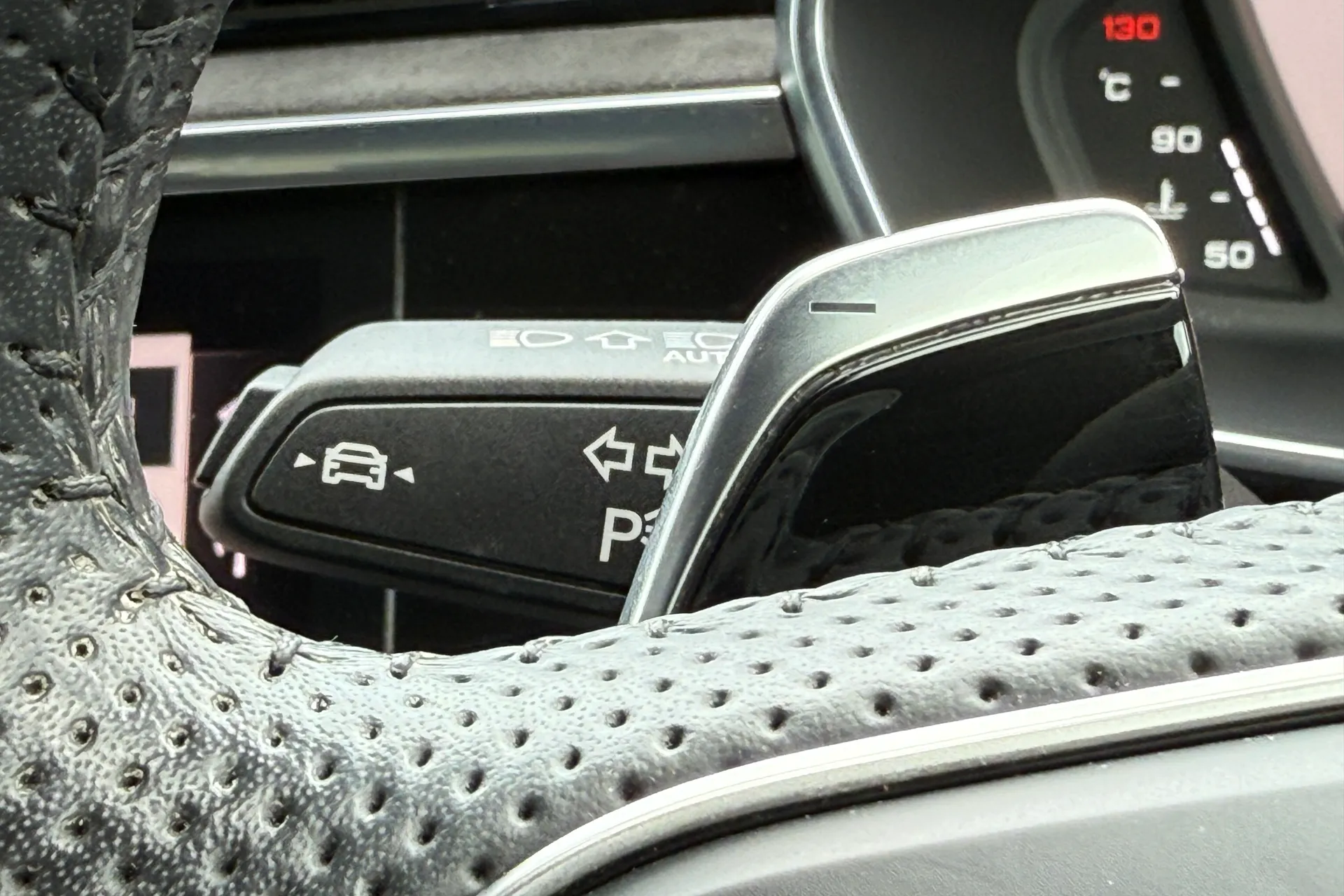 Audi RS Q3 thumbnail image number 15