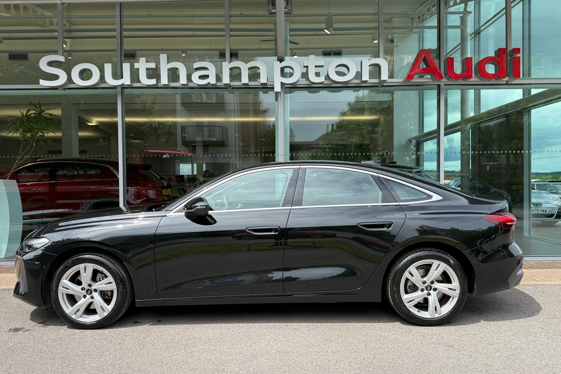 Audi A5 thumbnail image number 46
