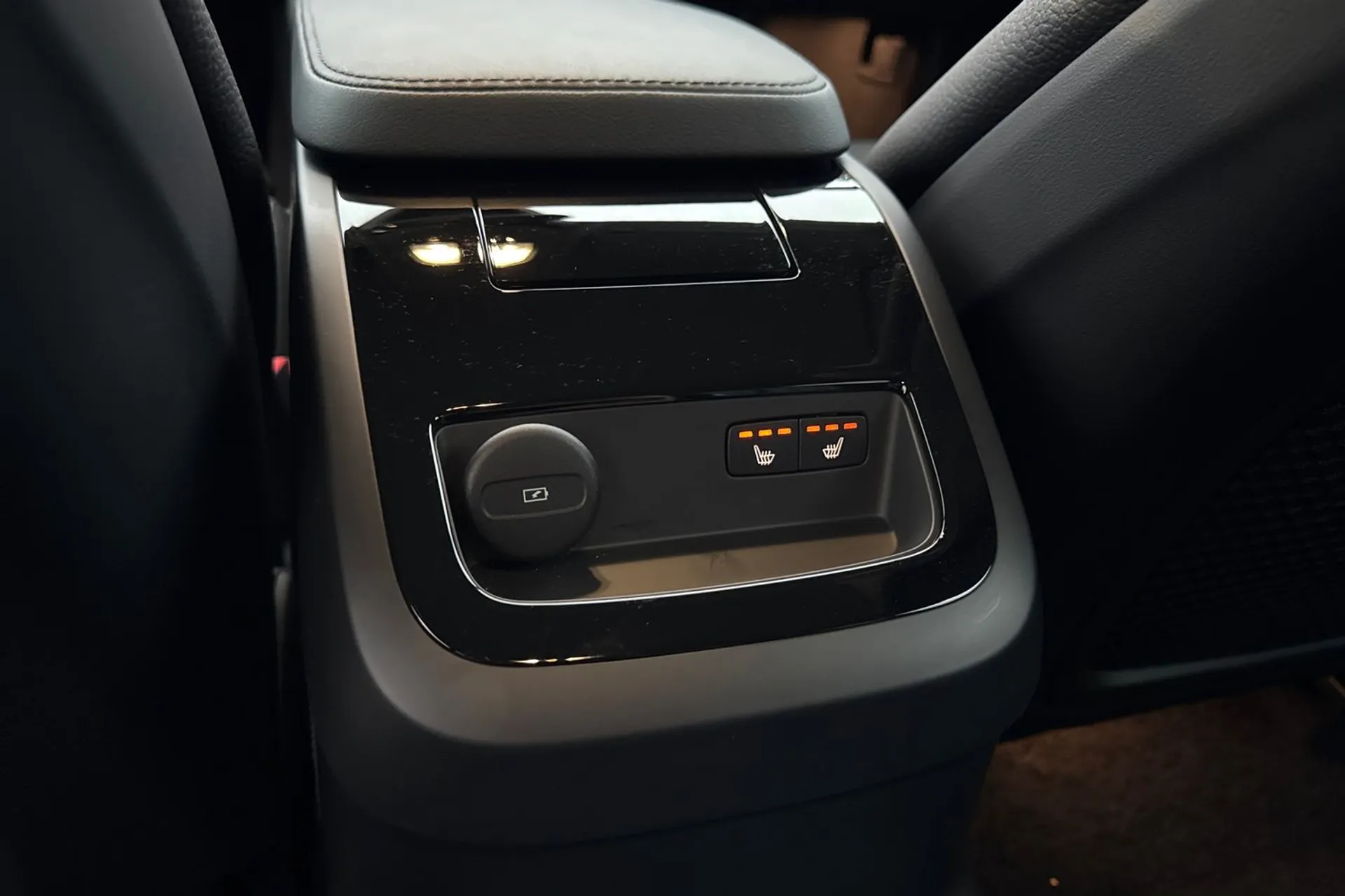 Volvo V90 thumbnail image number 32