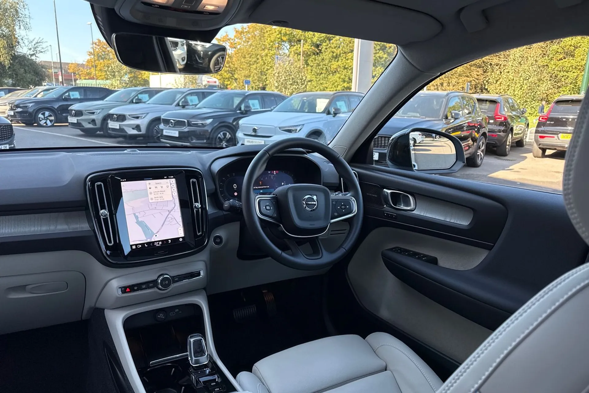 Volvo XC40 thumbnail image number 32