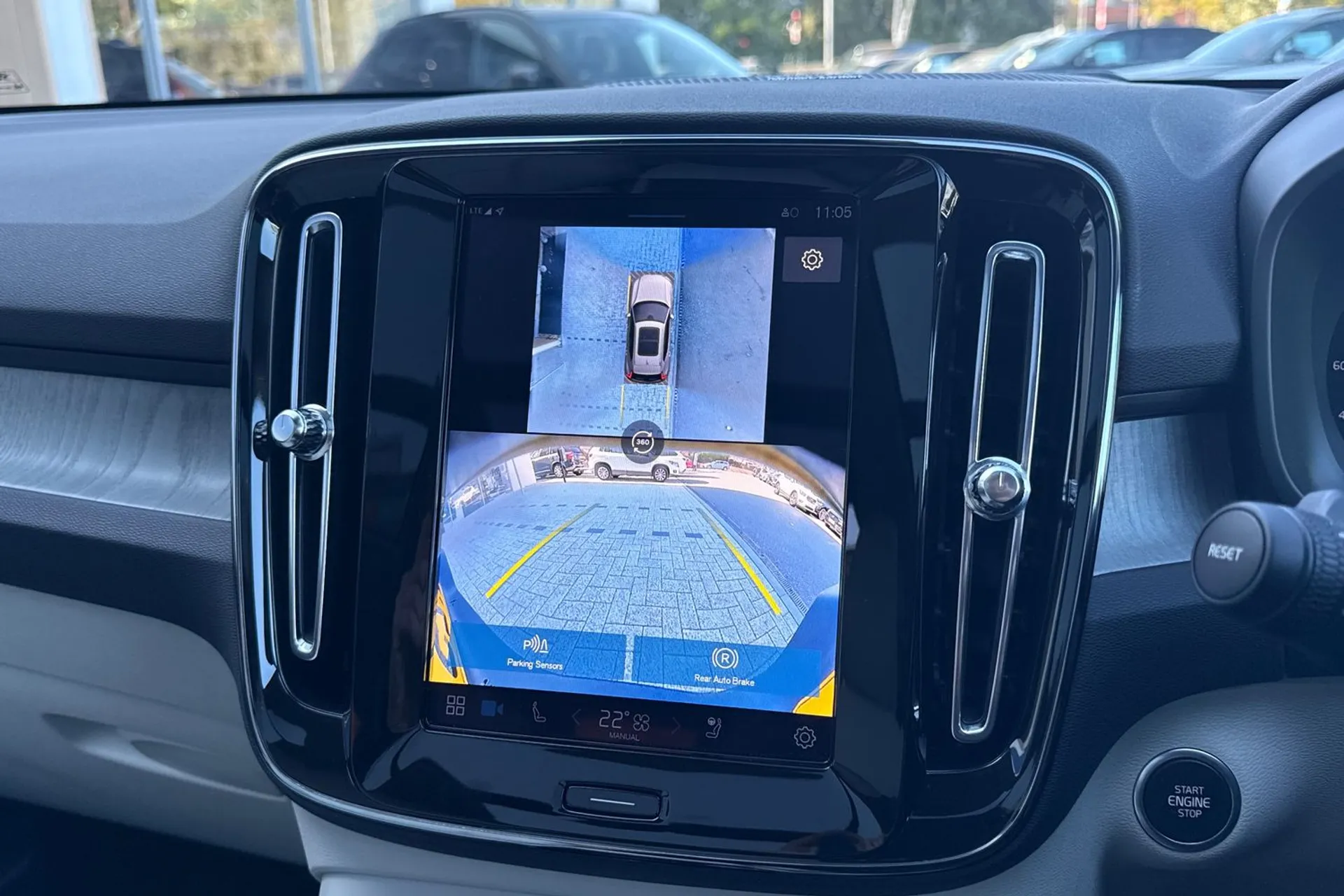 Volvo XC40 thumbnail image number 38