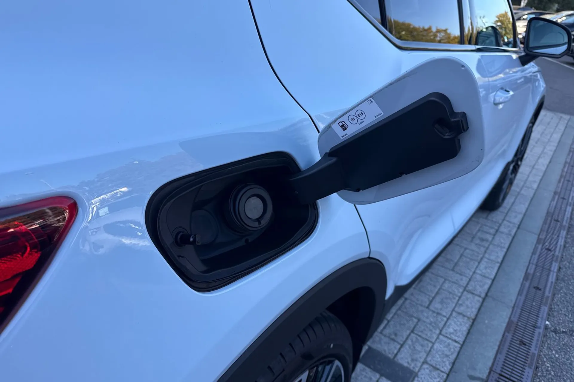 Volvo XC40 thumbnail image number 18