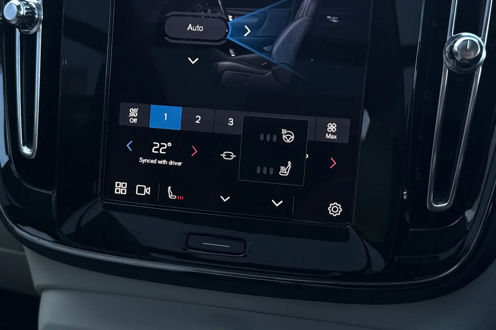 Volvo XC40 thumbnail image number 40