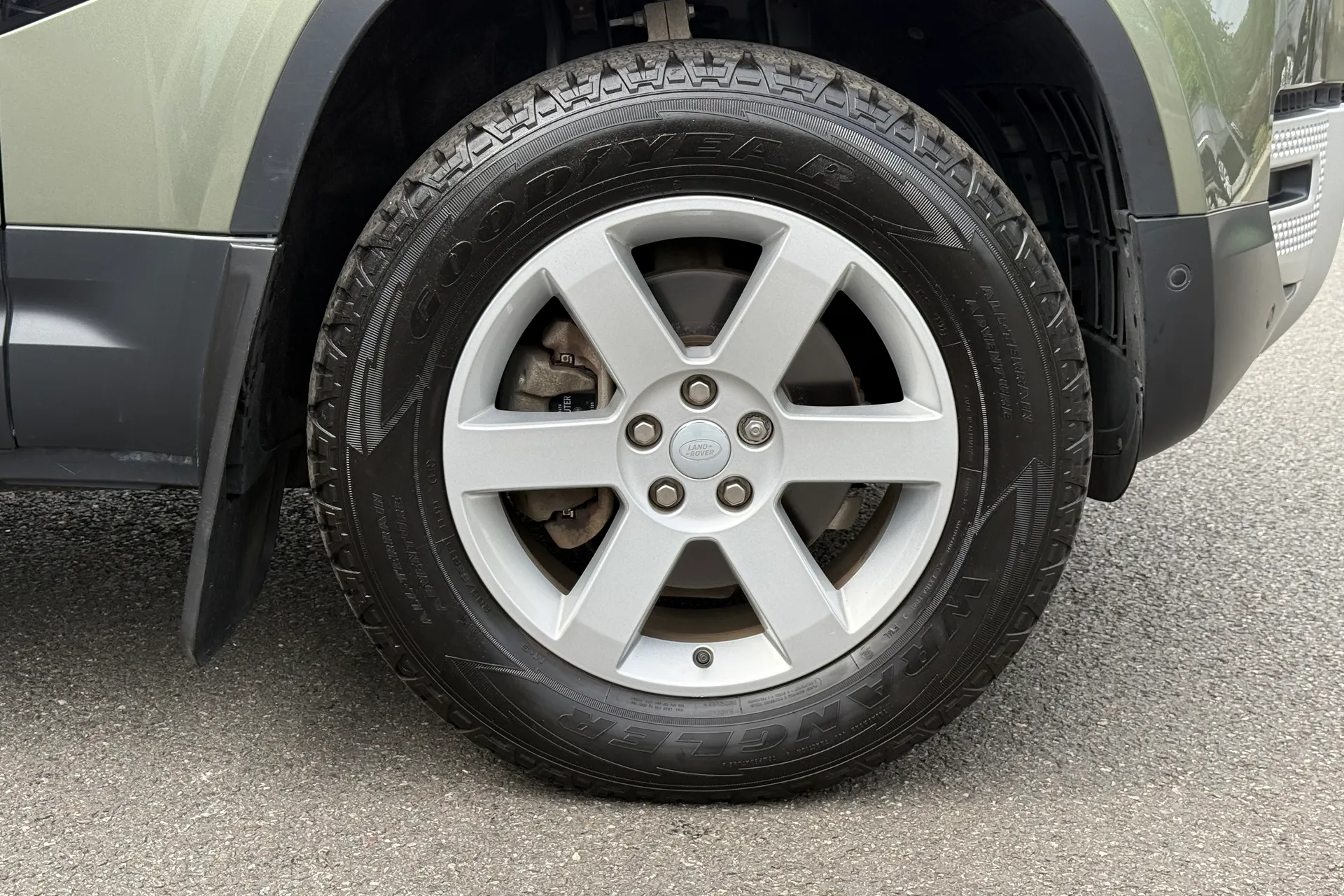 LAND ROVER DEFENDER thumbnail image number 5