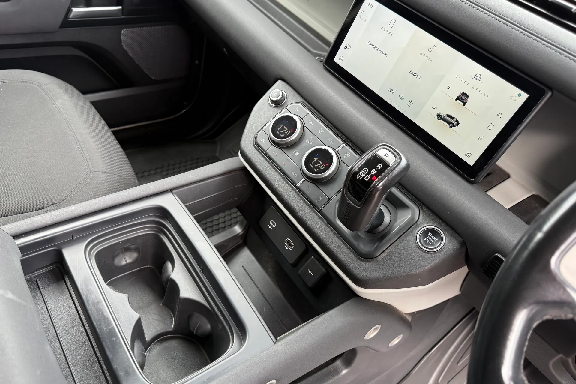 LAND ROVER DEFENDER thumbnail image number 17