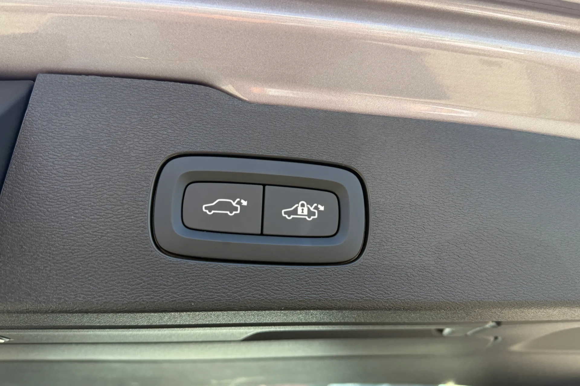 Volvo V60 thumbnail image number 21