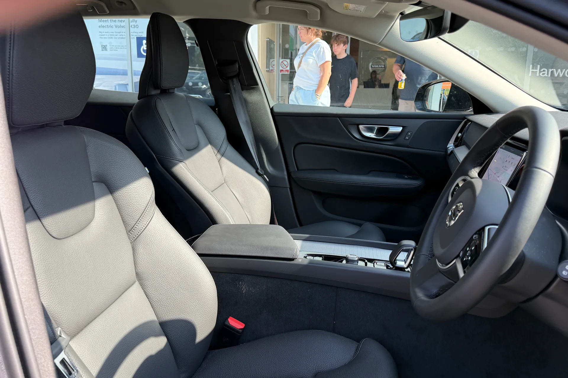 Volvo V60 thumbnail image number 26