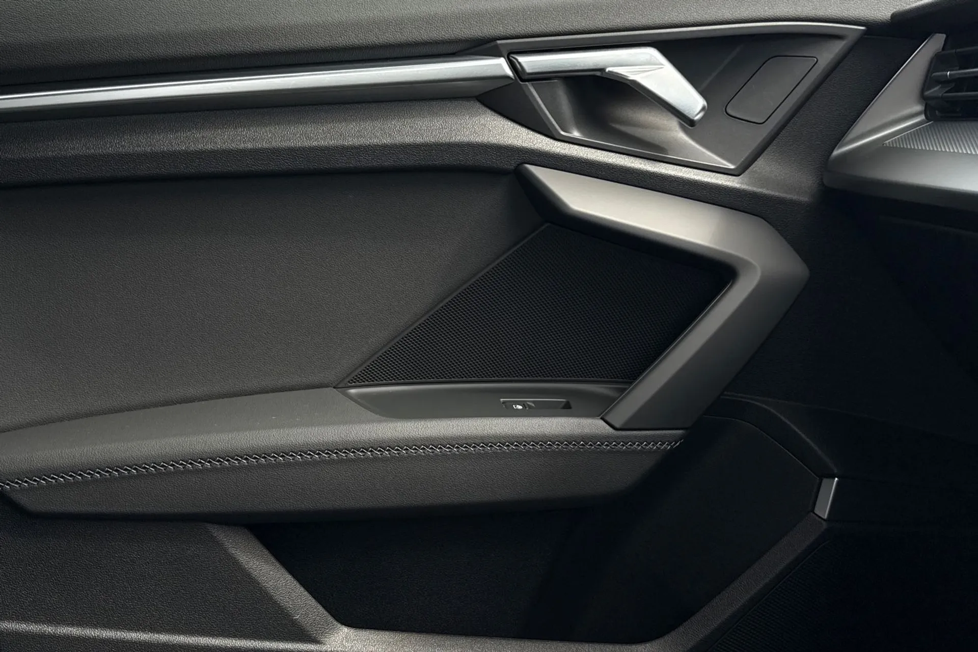 Audi A3 thumbnail image number 39