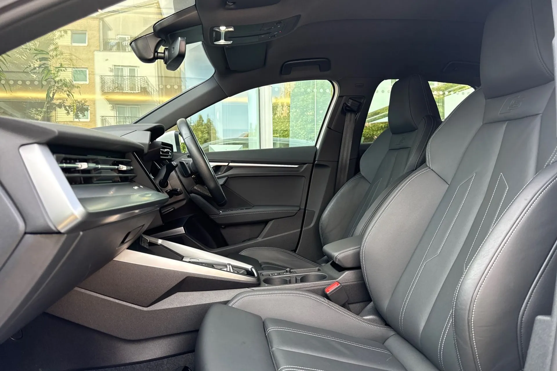 Audi A3 thumbnail image number 27