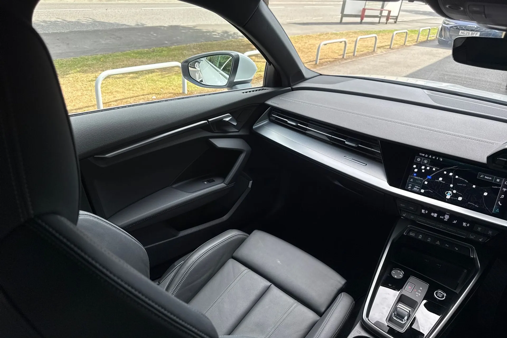 Audi A3 thumbnail image number 32