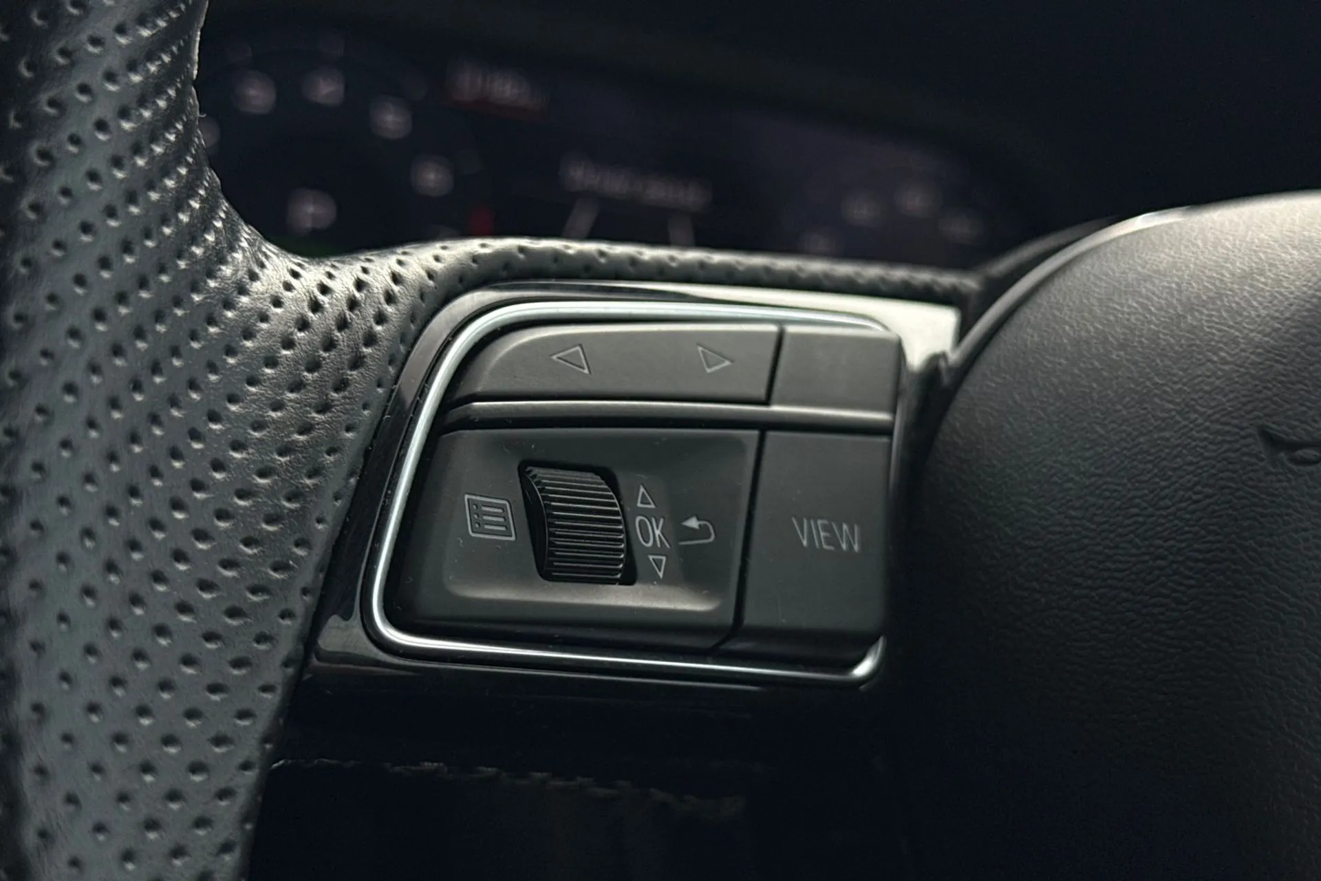 Audi A3 thumbnail image number 35