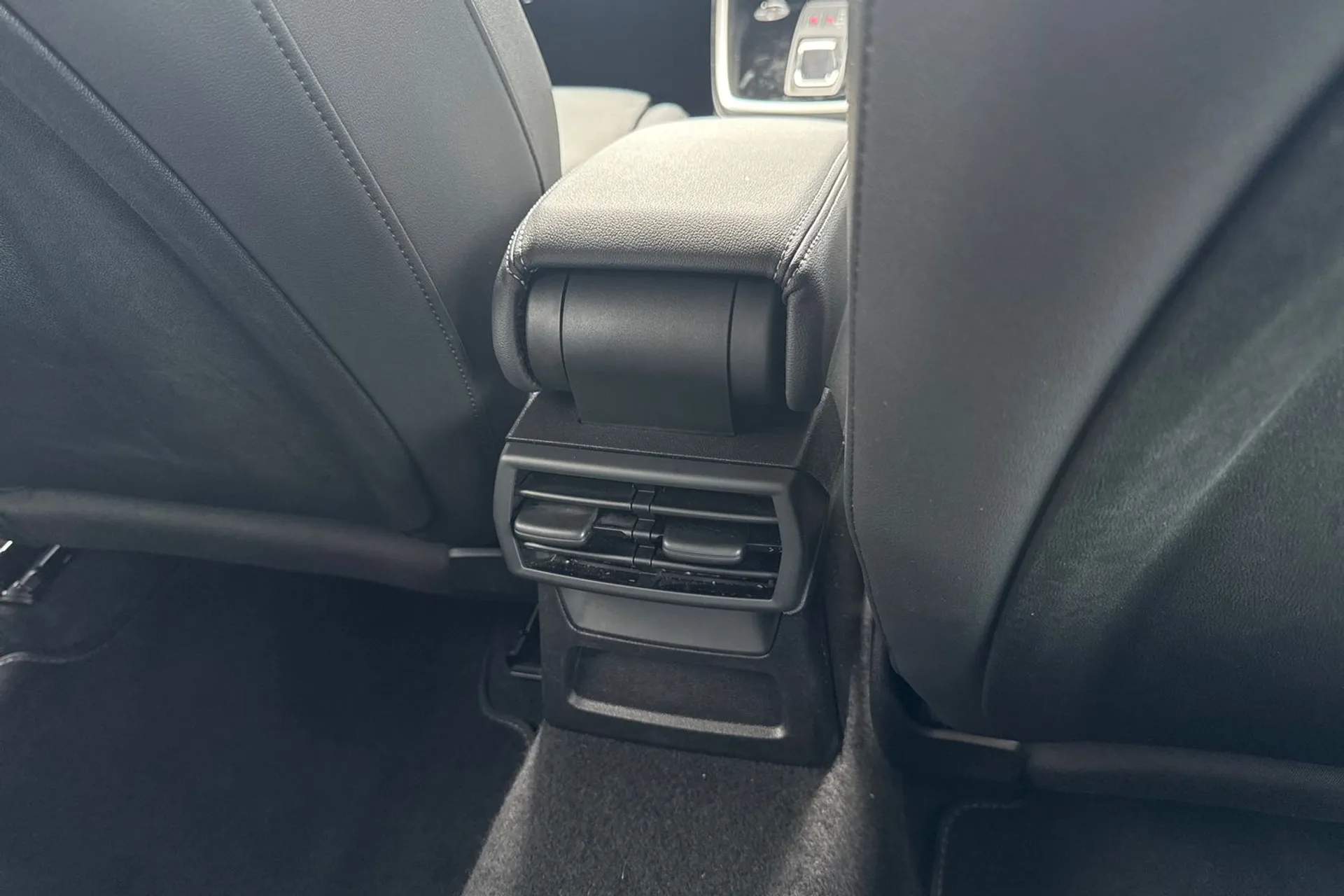 Audi A3 thumbnail image number 44
