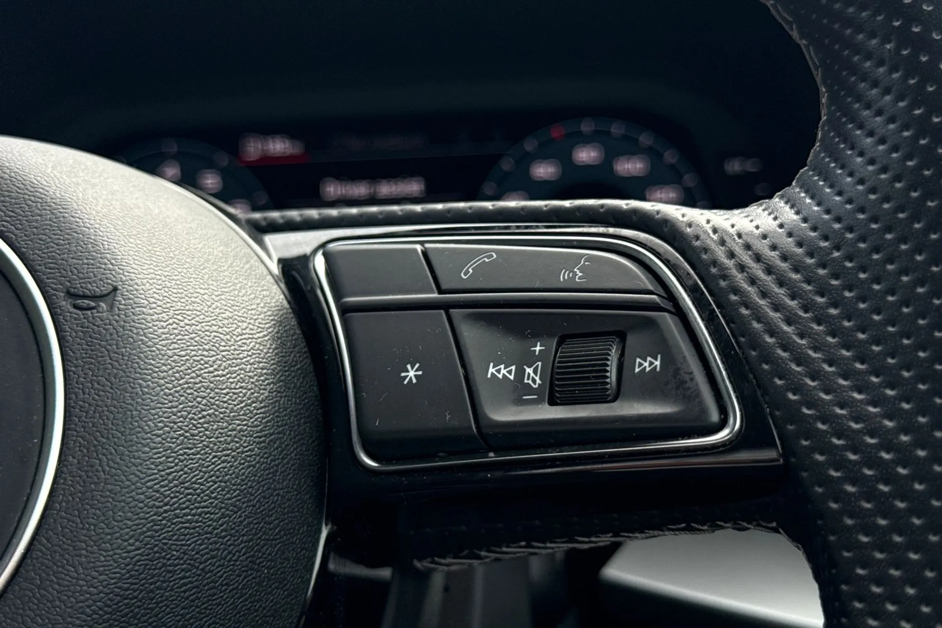 Audi A3 thumbnail image number 36