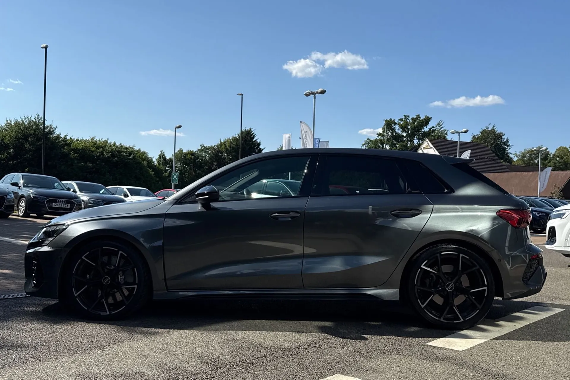 Audi RS3 thumbnail image number 10