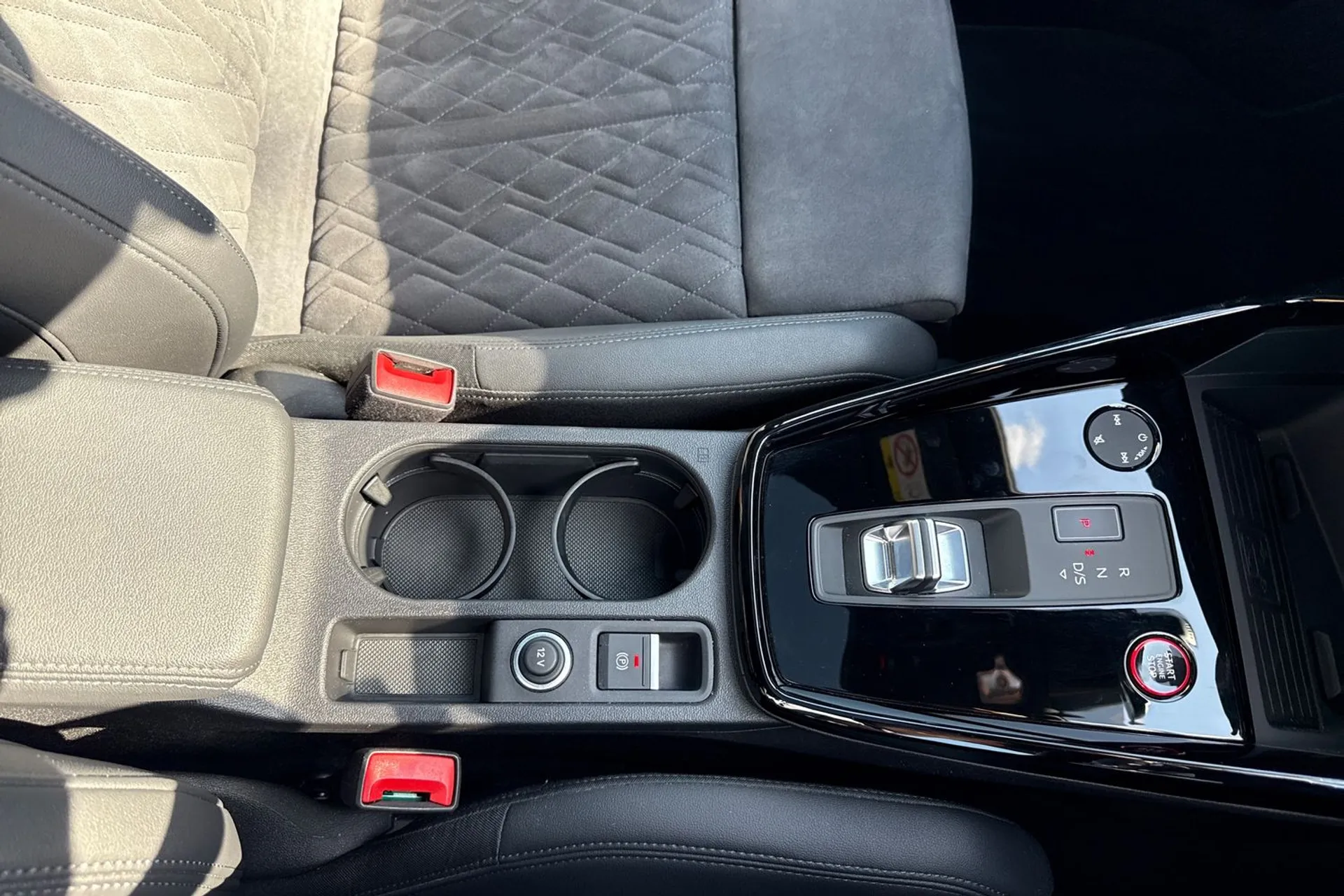 Audi RS3 thumbnail image number 42