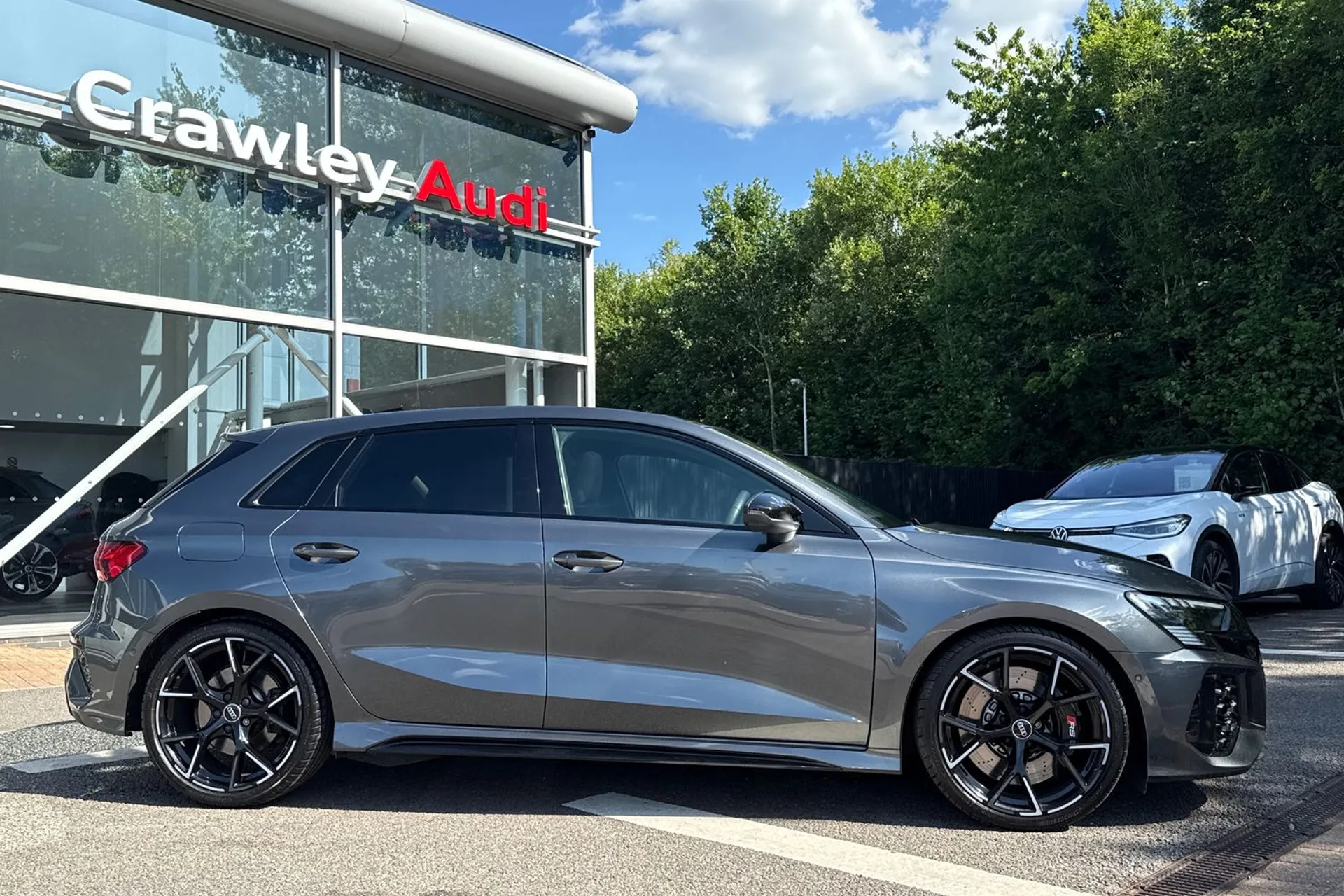 Audi RS3 thumbnail image number 2