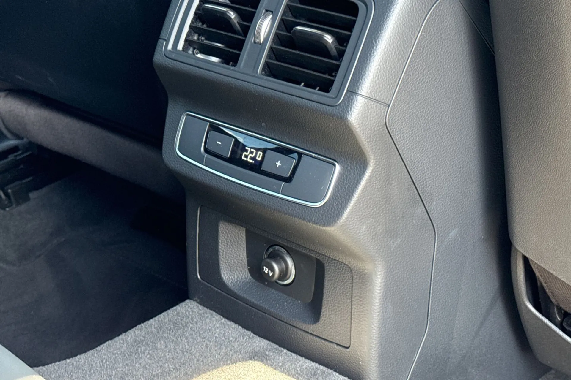Audi Q5 thumbnail image number 44